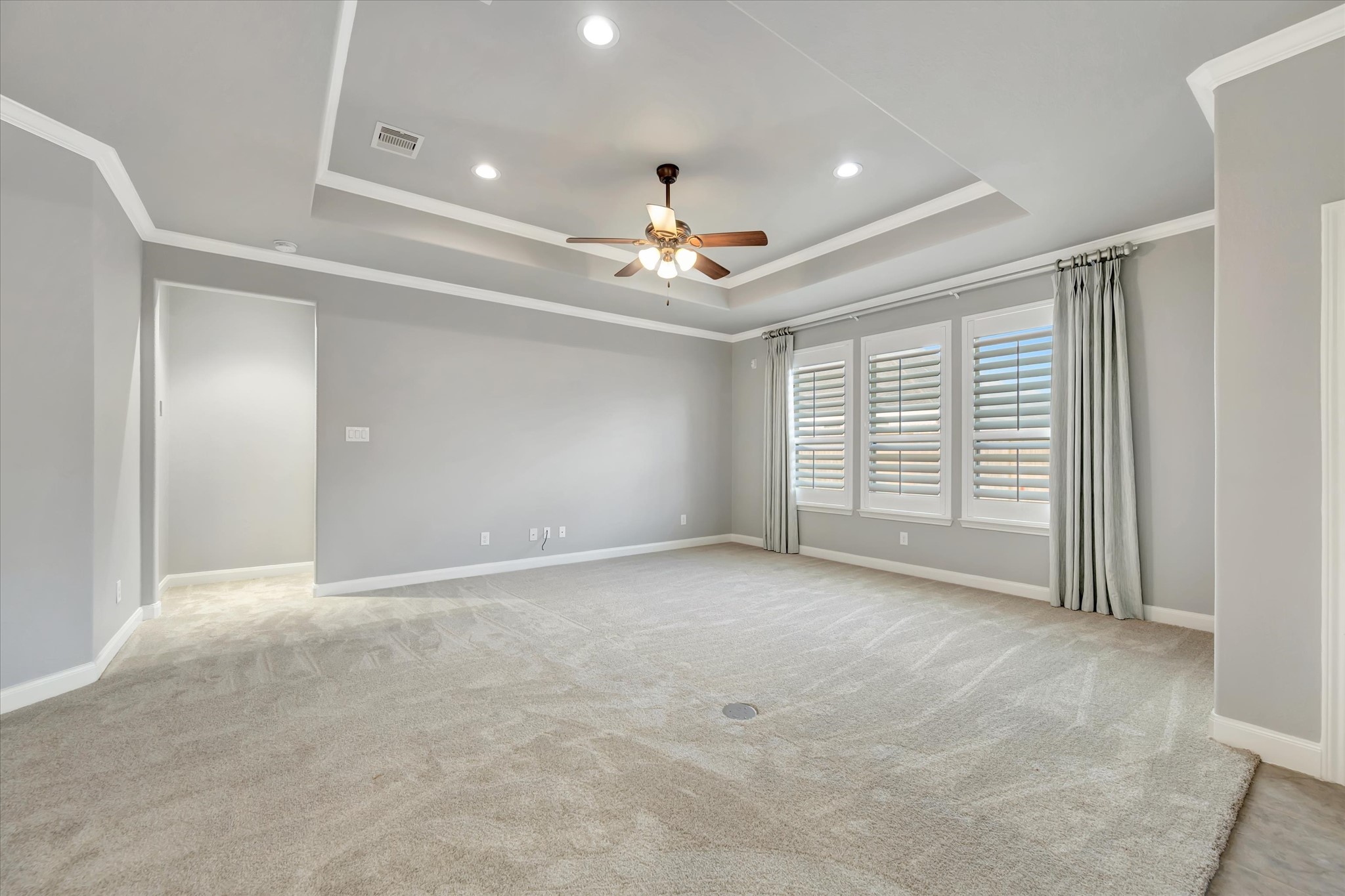 1541 Tuscan Village Drive, League City, TX 77573