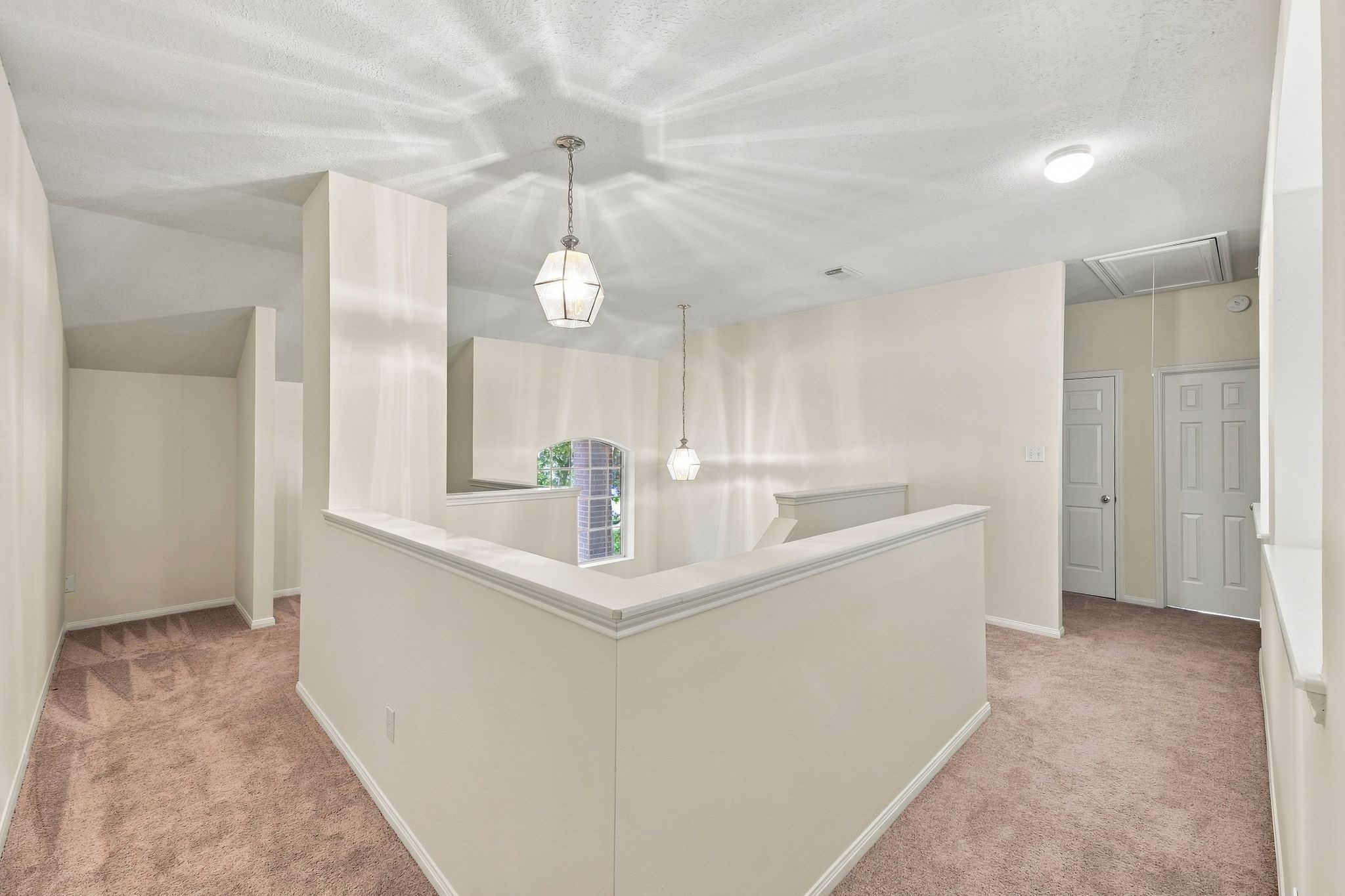 10 Orchid Grove Place, Conroe, TX 77385