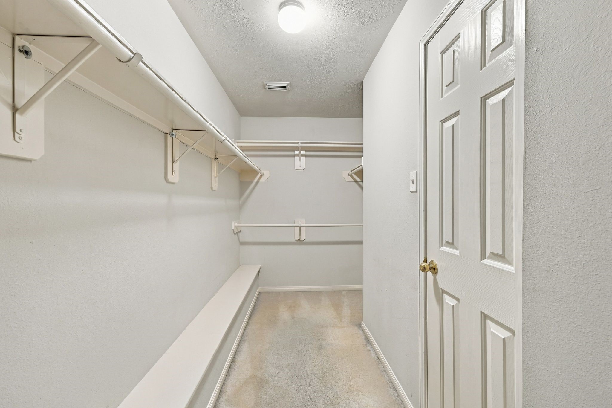 10 Orchid Grove Place, Conroe, TX 77385