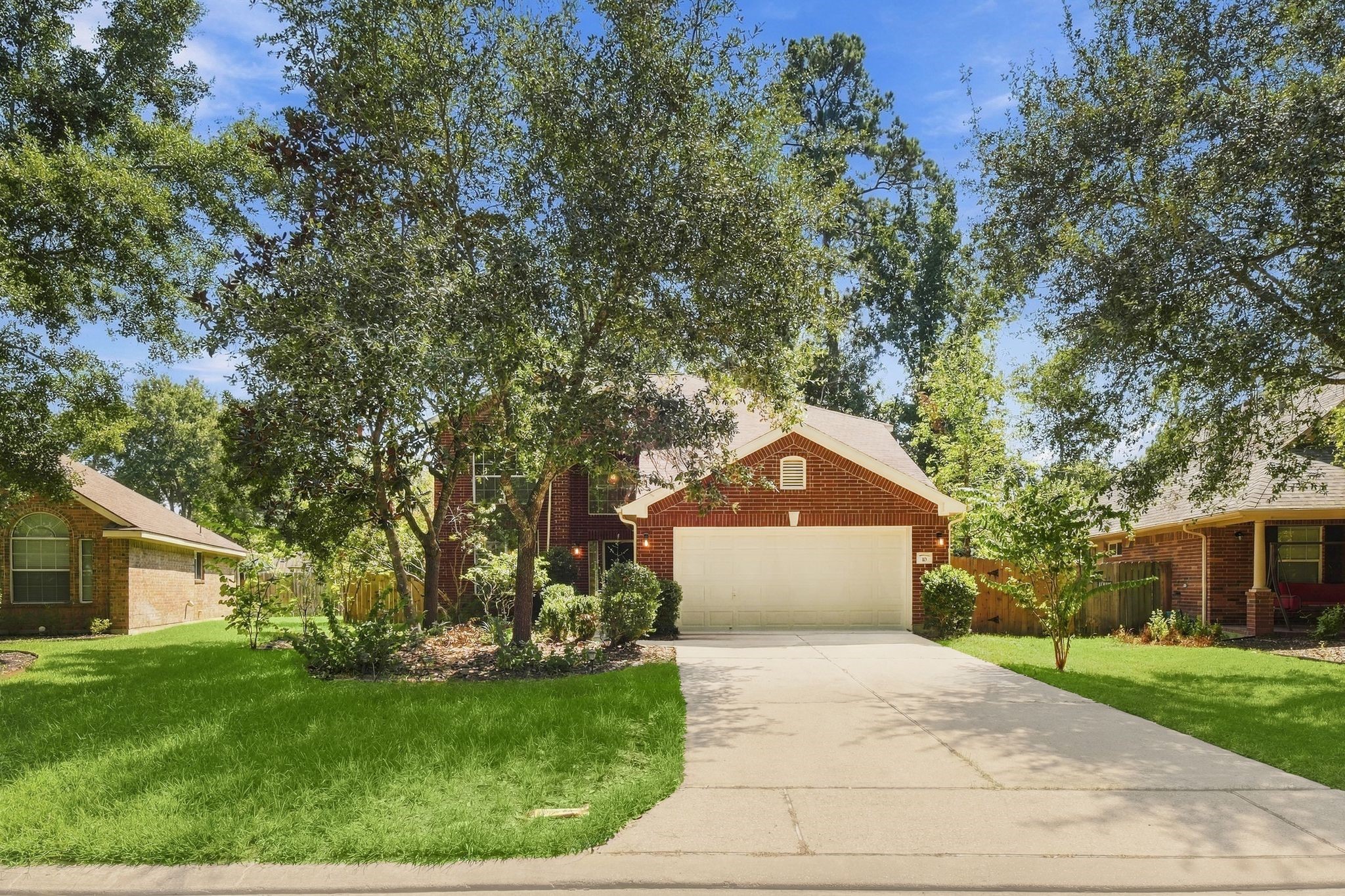 10 Orchid Grove Place, Conroe, TX 77385
