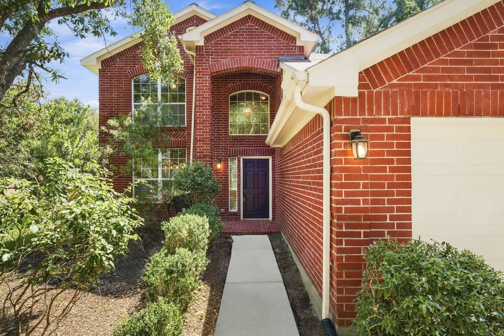 10 Orchid Grove Place, Conroe, TX 77385