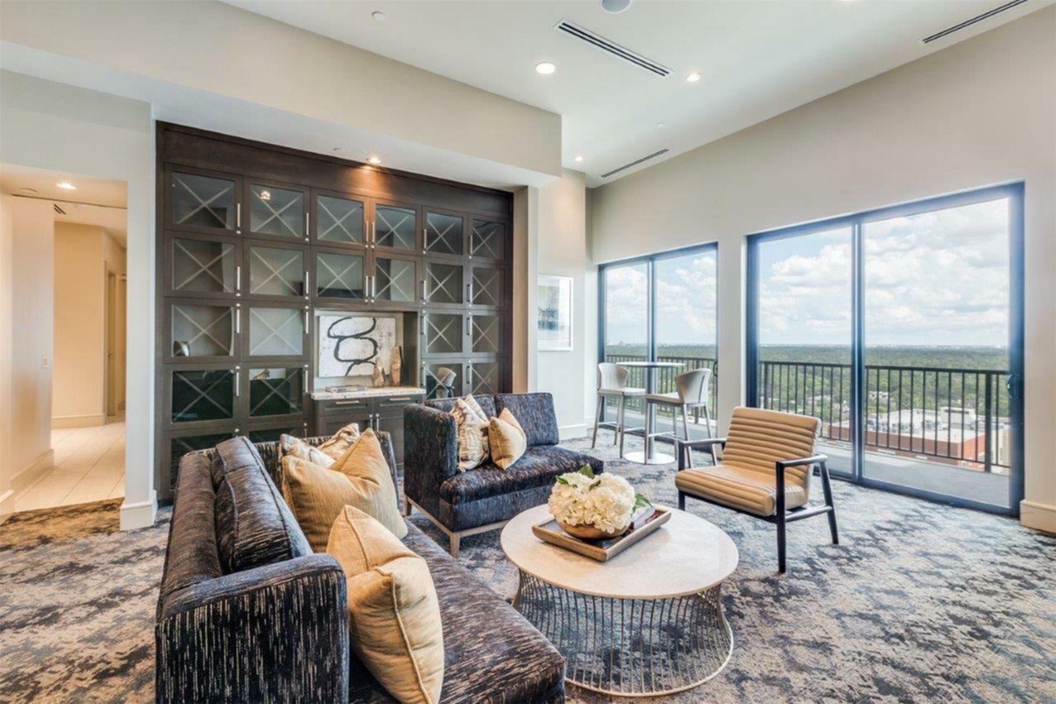 9787 Katy Freeway, #1601, Houston, TX 77024