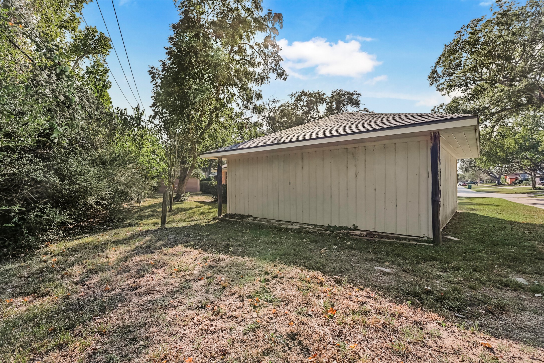 2101 Willow Dell Drive, Seabrook, TX 77586