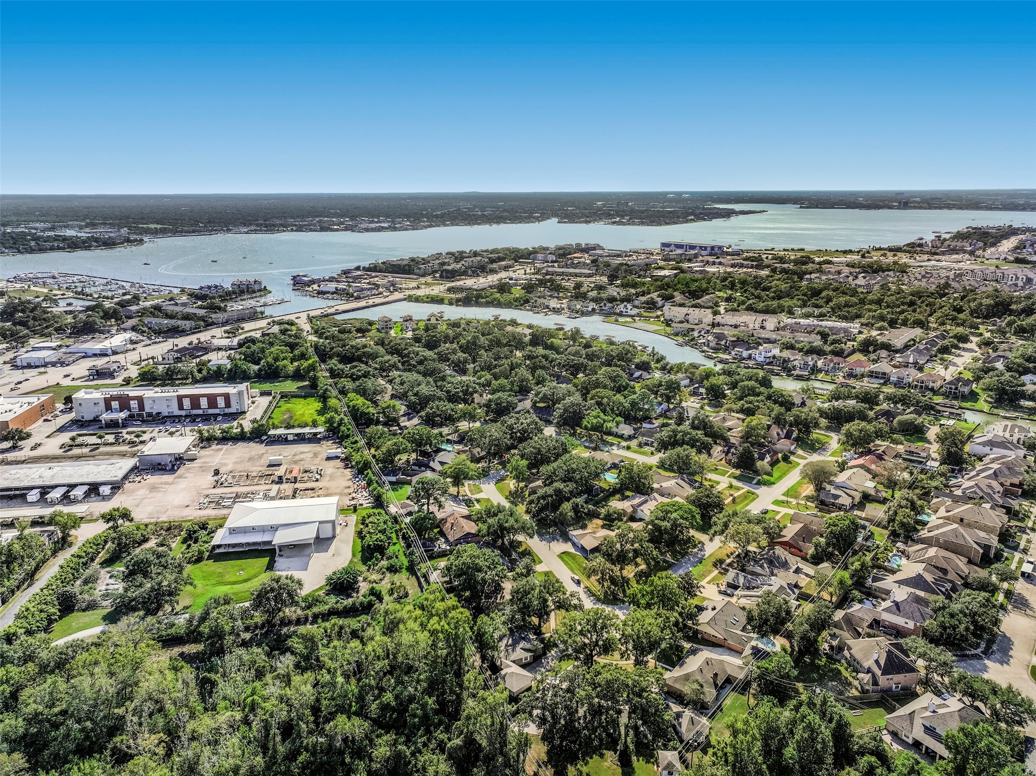This aerial view shows you the proximity to Clear Lake