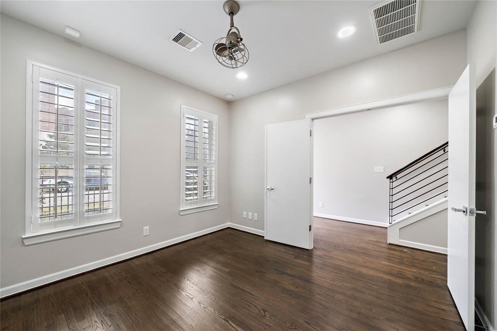 128 Pierce Street, Houston, TX 77002