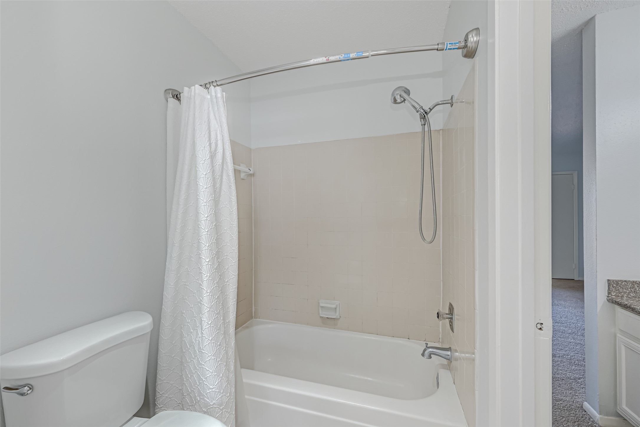Full bath upstairs