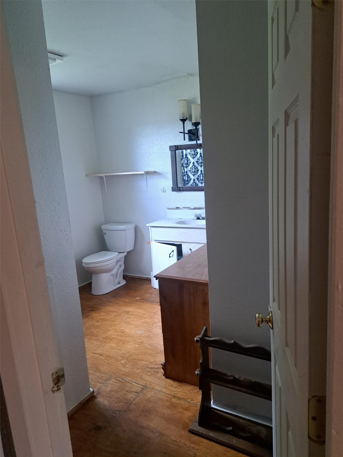 6106 Highway 6, Hitchcock, TX 77563
