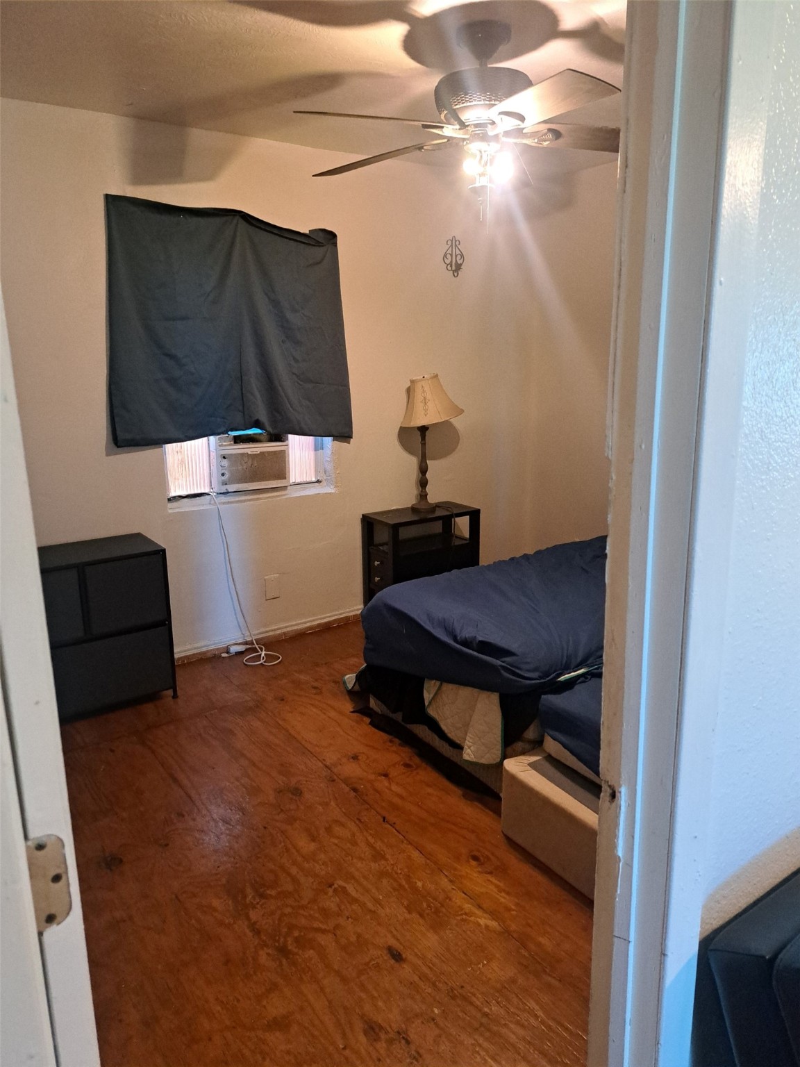 6106 Highway 6, Hitchcock, TX 77563