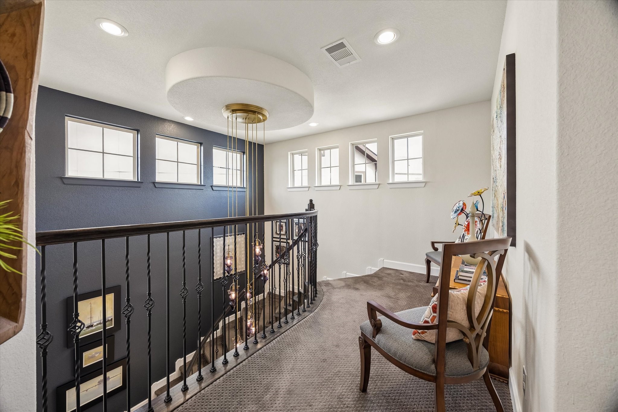 Upstairs foyer. Lots of light.