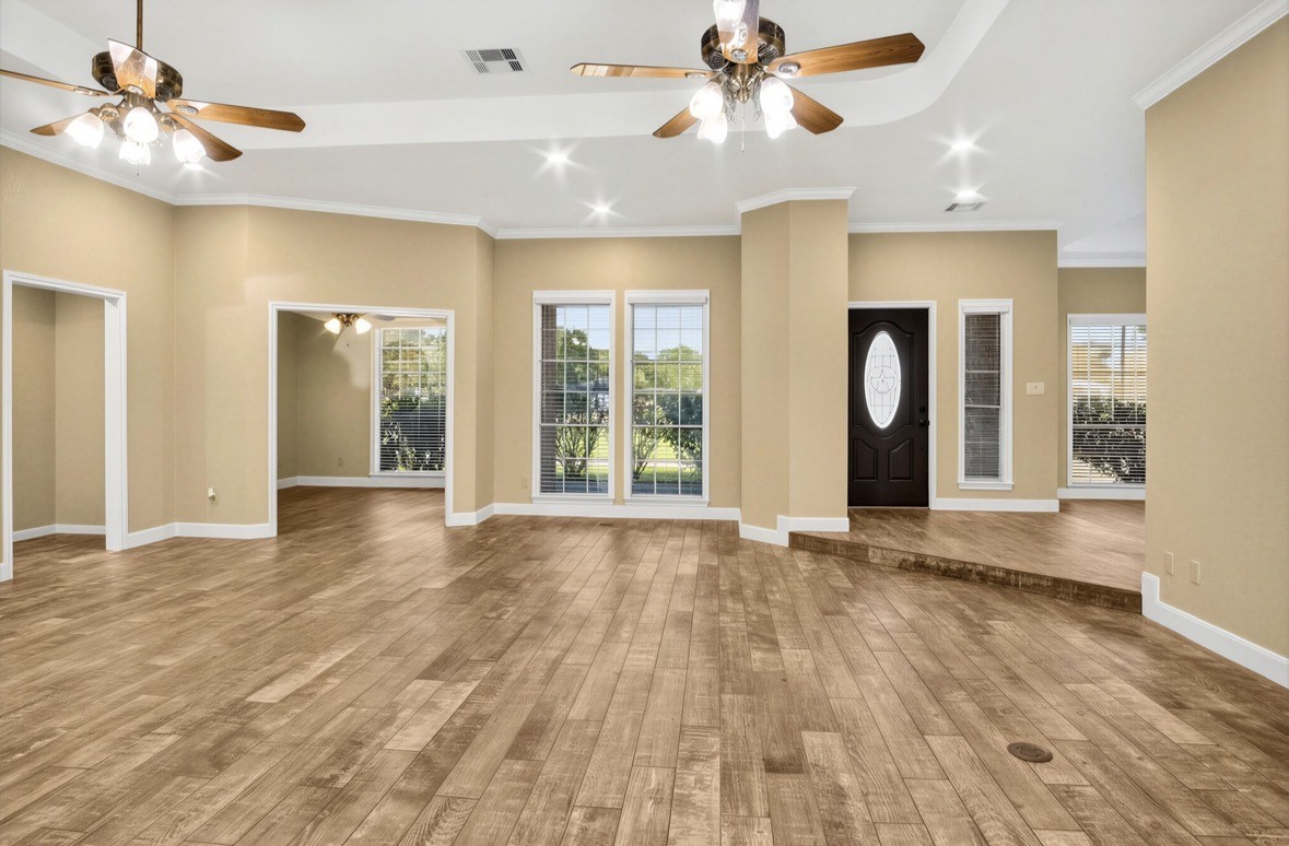 131 Happy Hollow Street, Alvin, TX 77511