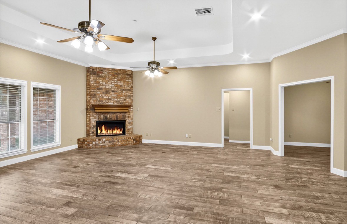 131 Happy Hollow Street, Alvin, TX 77511