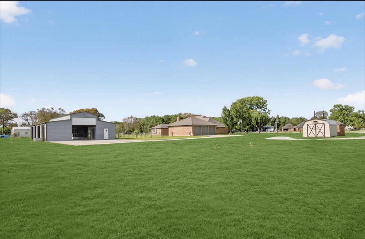 131 Happy Hollow Street, Alvin, TX 77511