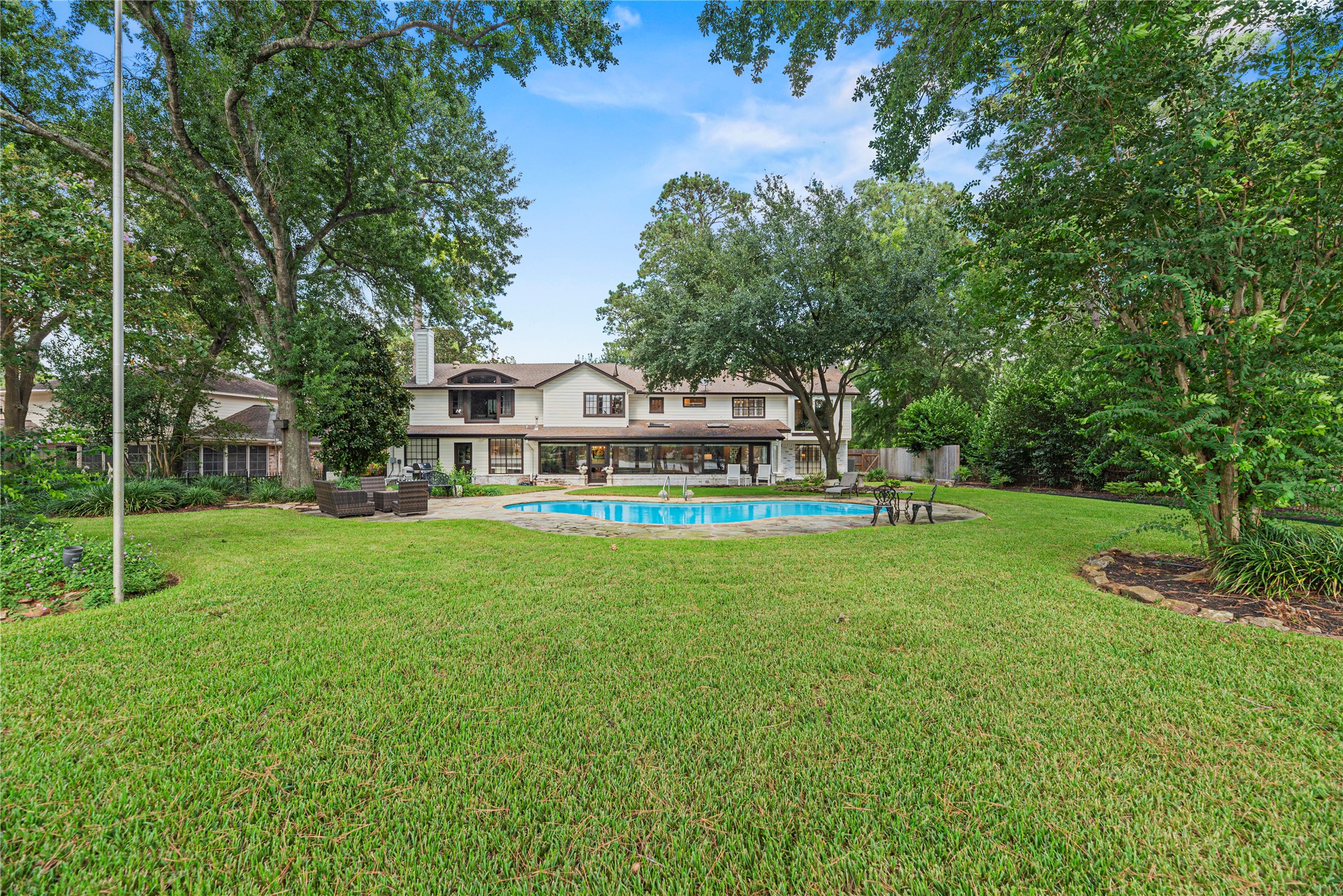 13131 Holston Hills Drive, Houston, TX 77069