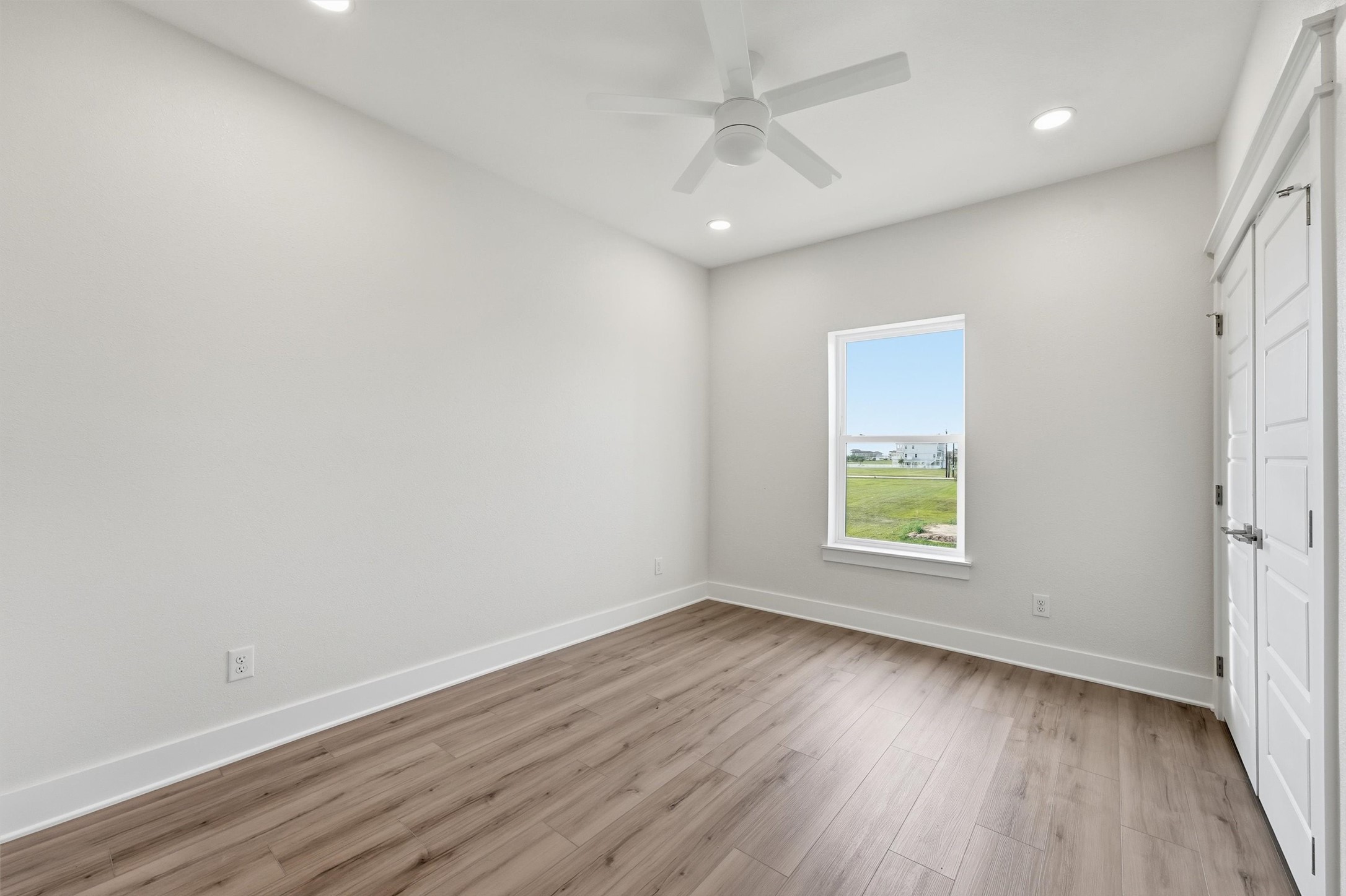 18618 Shaman Drive, Galveston, TX 77554