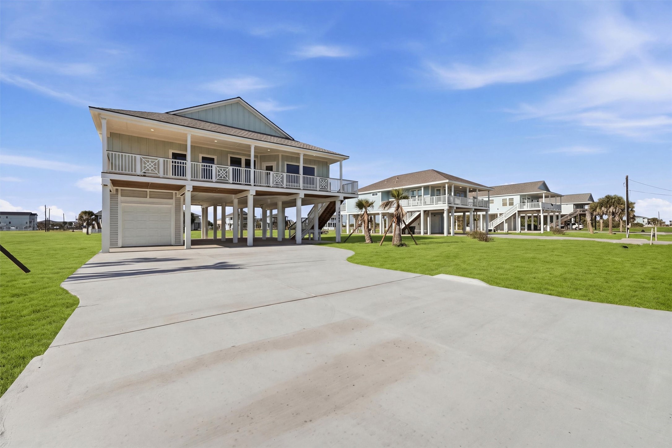 18618 Shaman Drive, Galveston, TX 77554