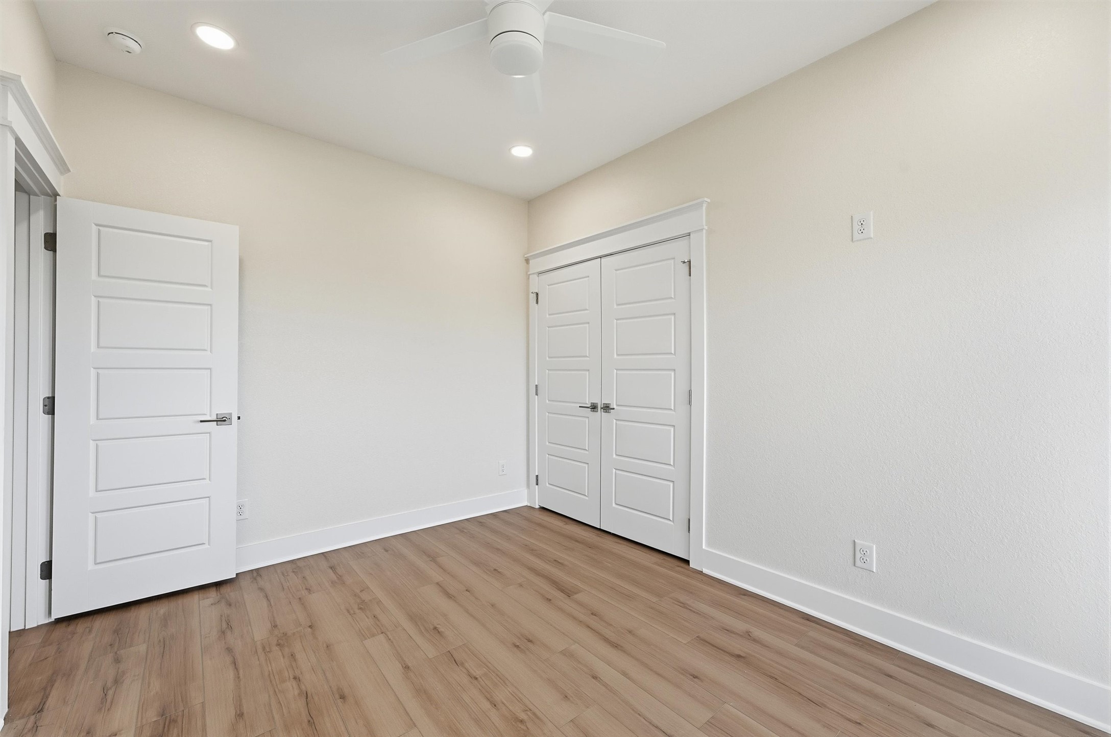 18618 Shaman Drive, Galveston, TX 77554
