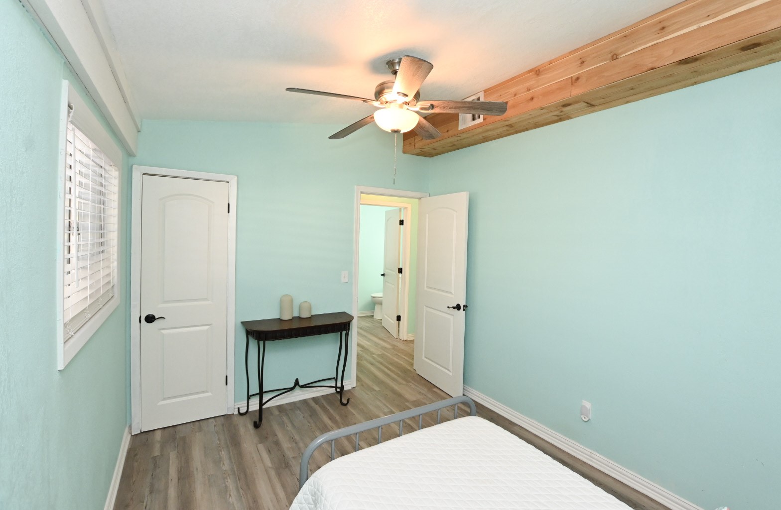 190 Barracuda, Bayou Vista, TX 77563