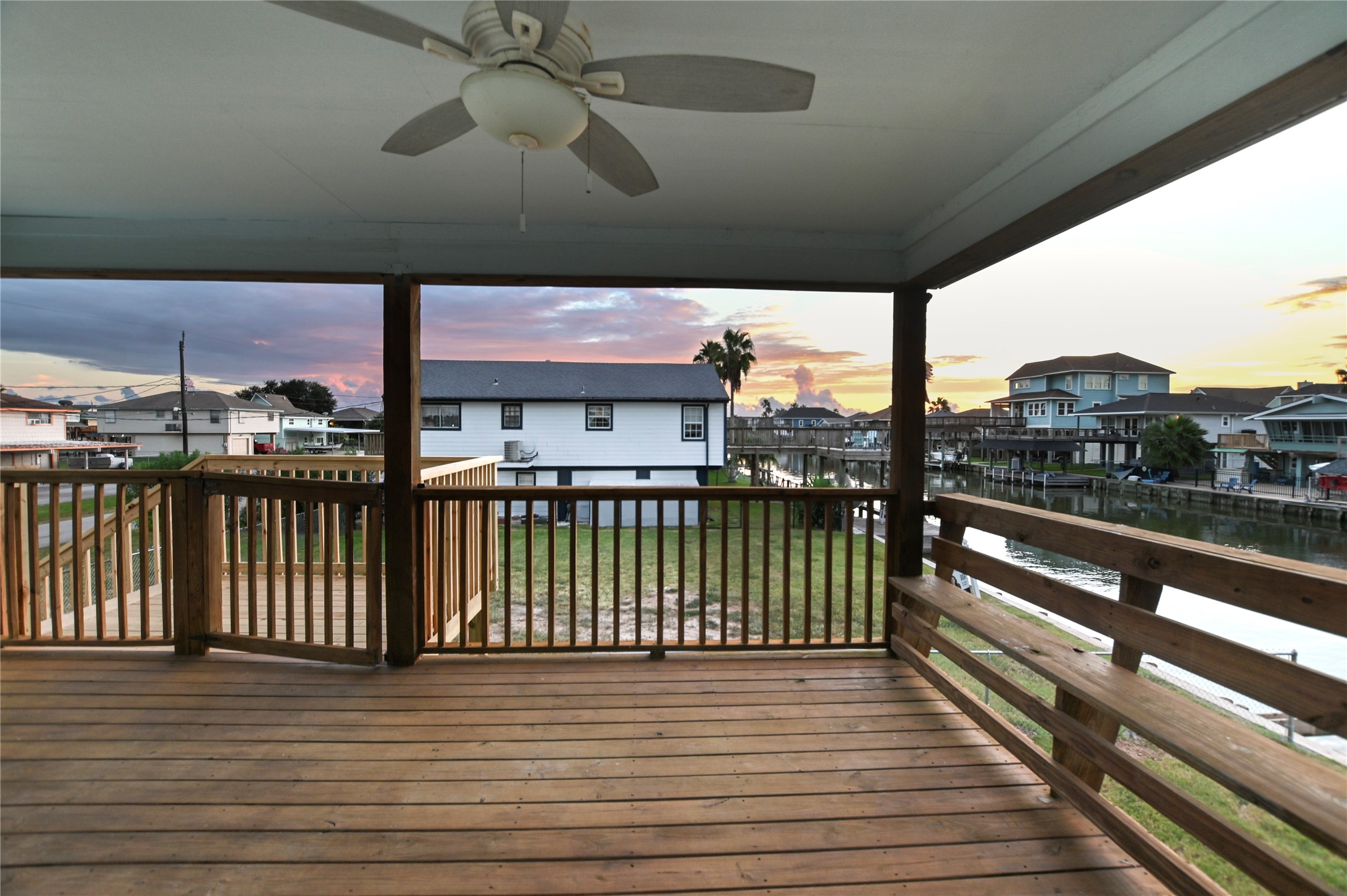 190 Barracuda, Bayou Vista, TX 77563