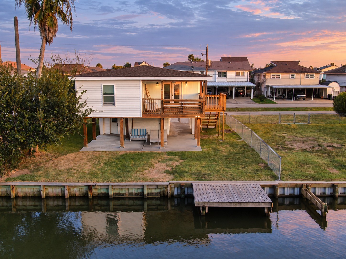 190 Barracuda, Bayou Vista, TX 77563