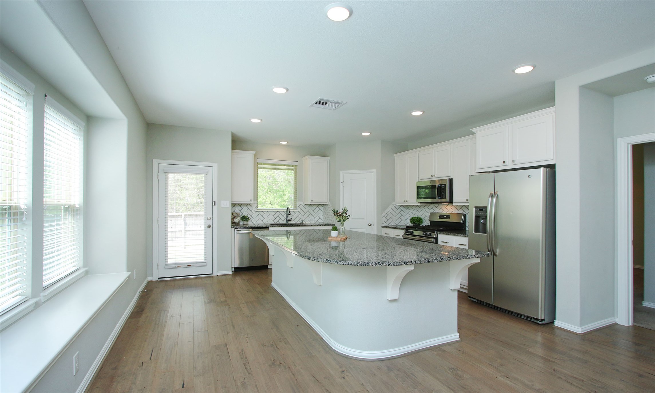 177 Emory Birch Drive, Montgomery, TX 77316