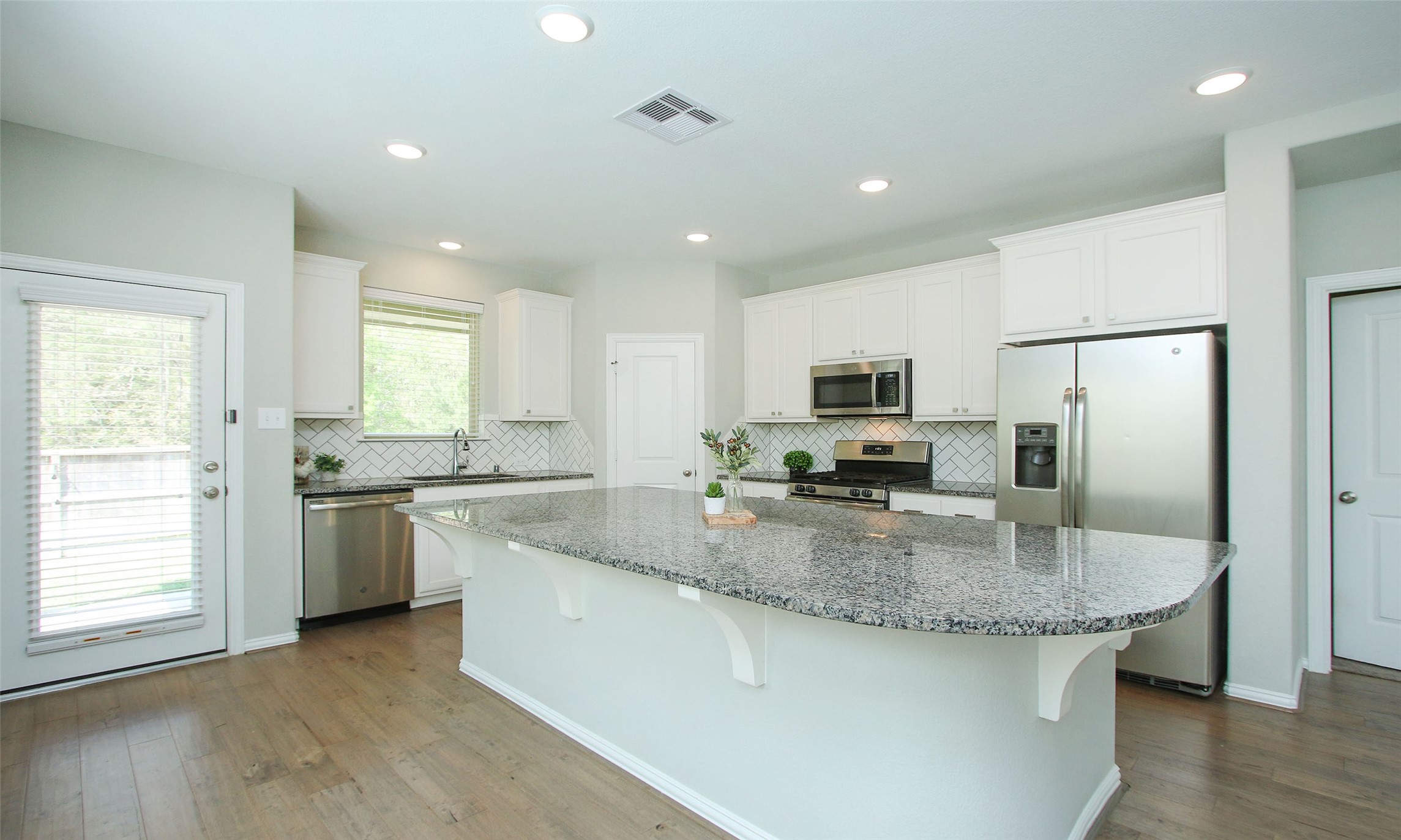 177 Emory Birch Drive, Montgomery, TX 77316