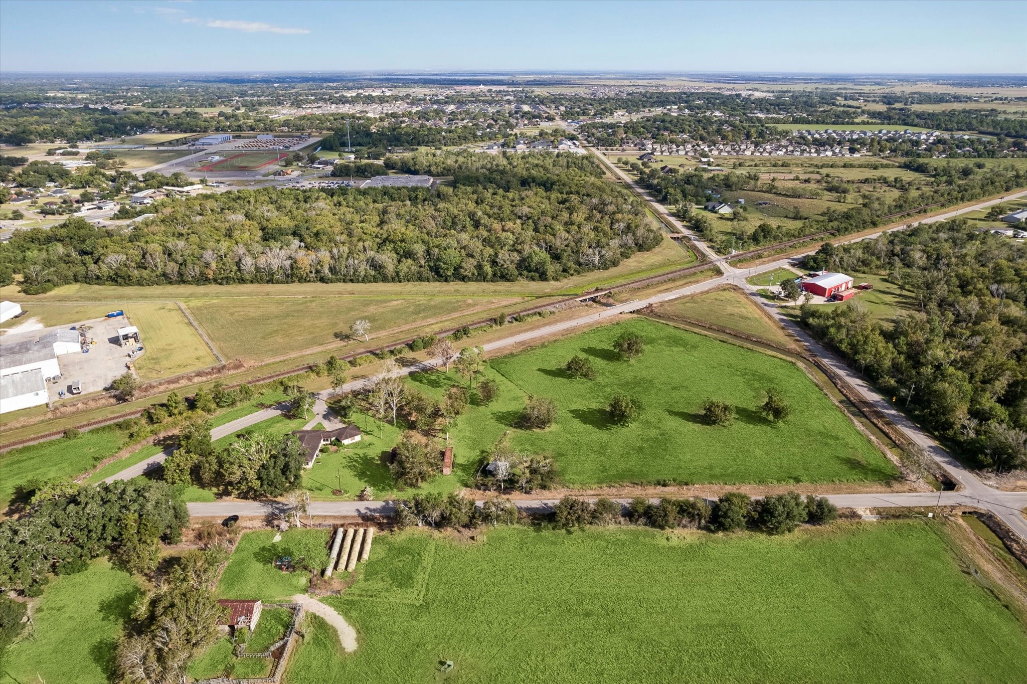 1513 County Road 210, Angleton, TX 77515