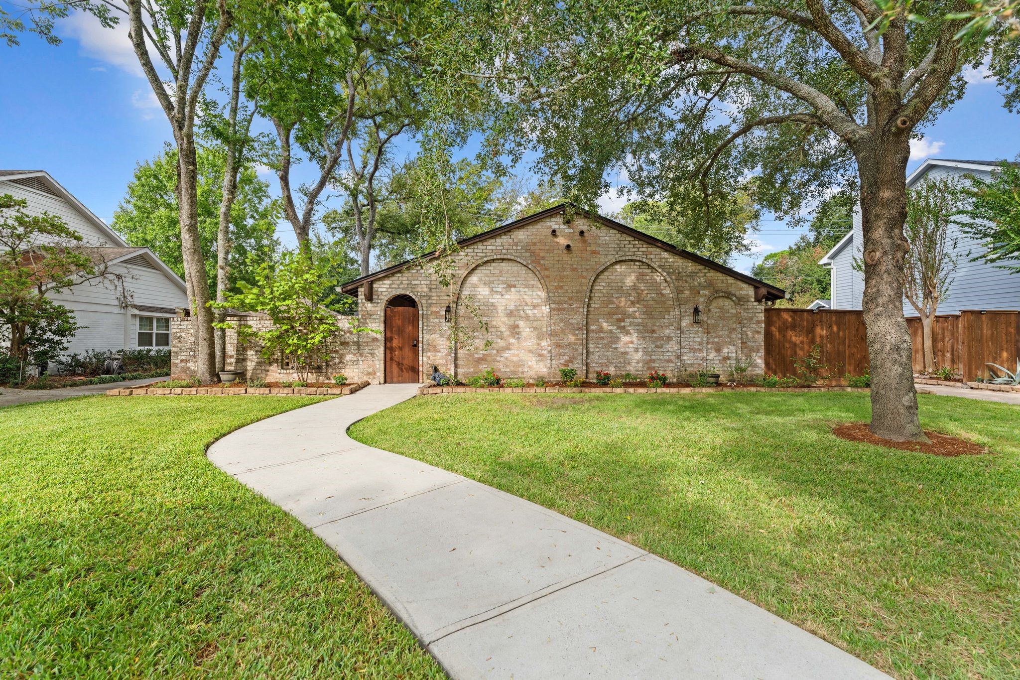 WELCOME TO 315 GREENPARK DRIVE!