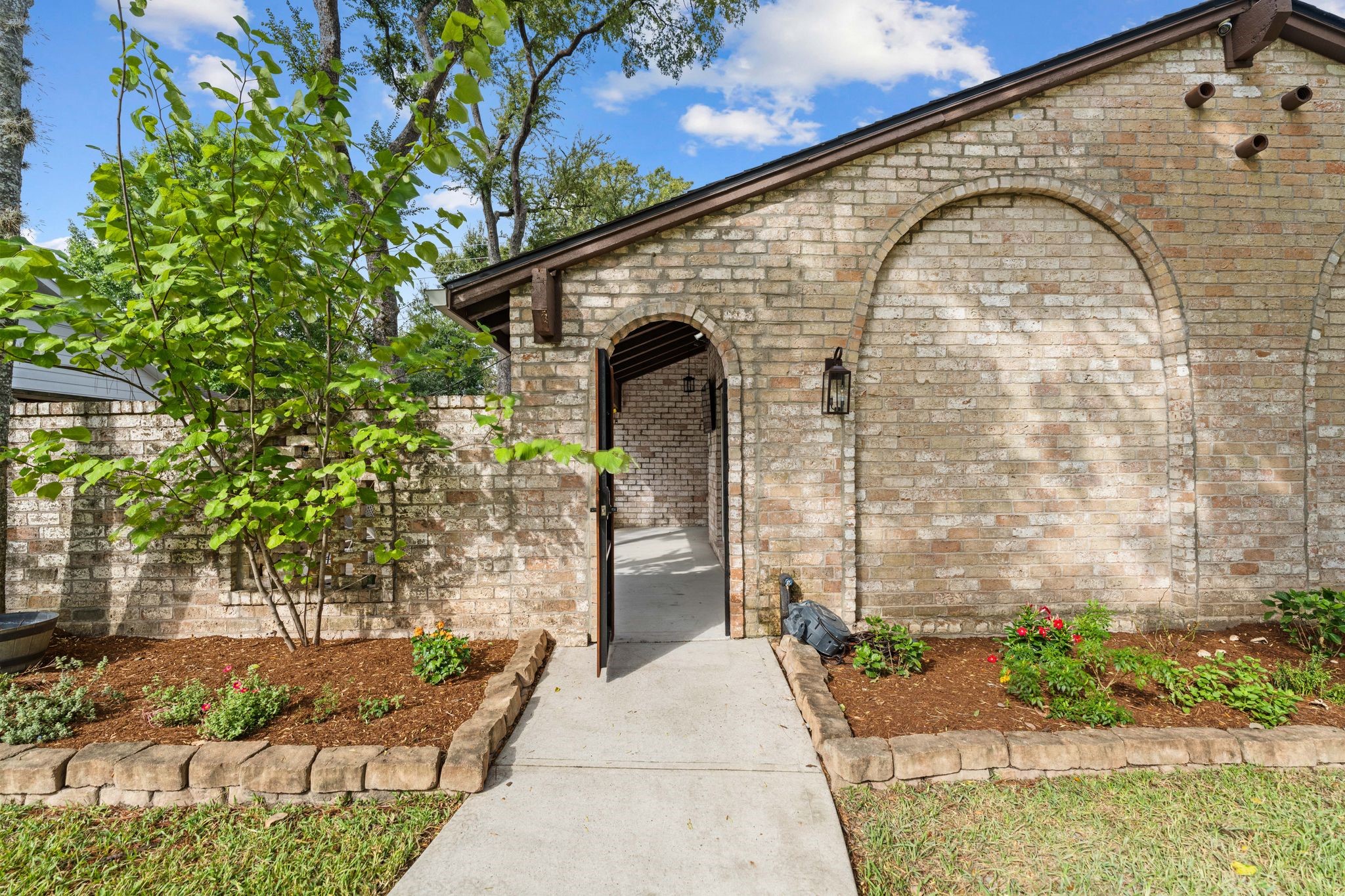 315 Greenpark Drive, Houston, TX 77079