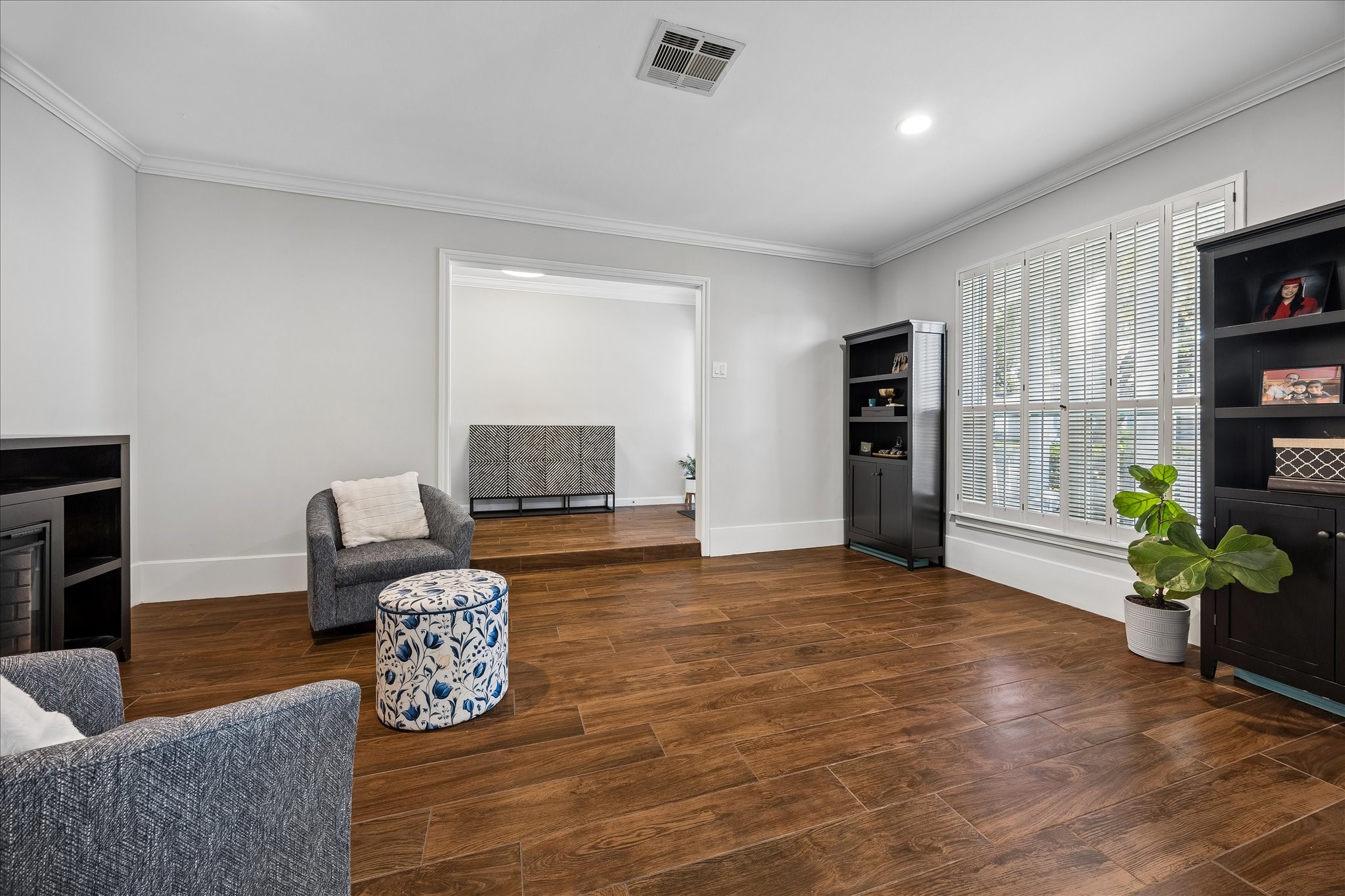7626 Meadowvale Drive, Houston, TX 77063