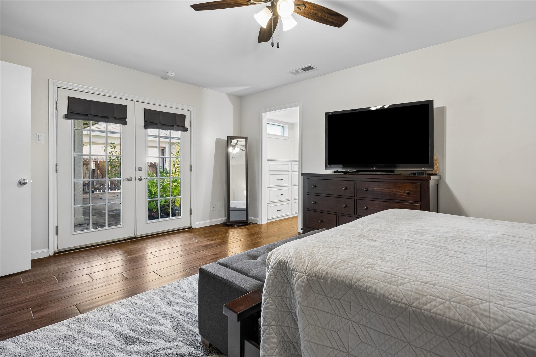 7626 Meadowvale Drive, Houston, TX 77063