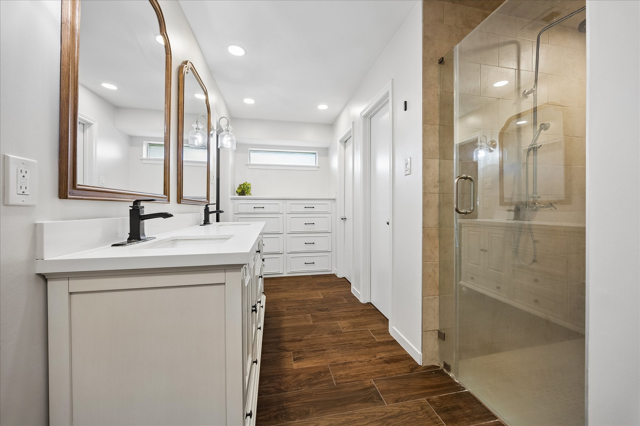 7626 Meadowvale Drive, Houston, TX 77063