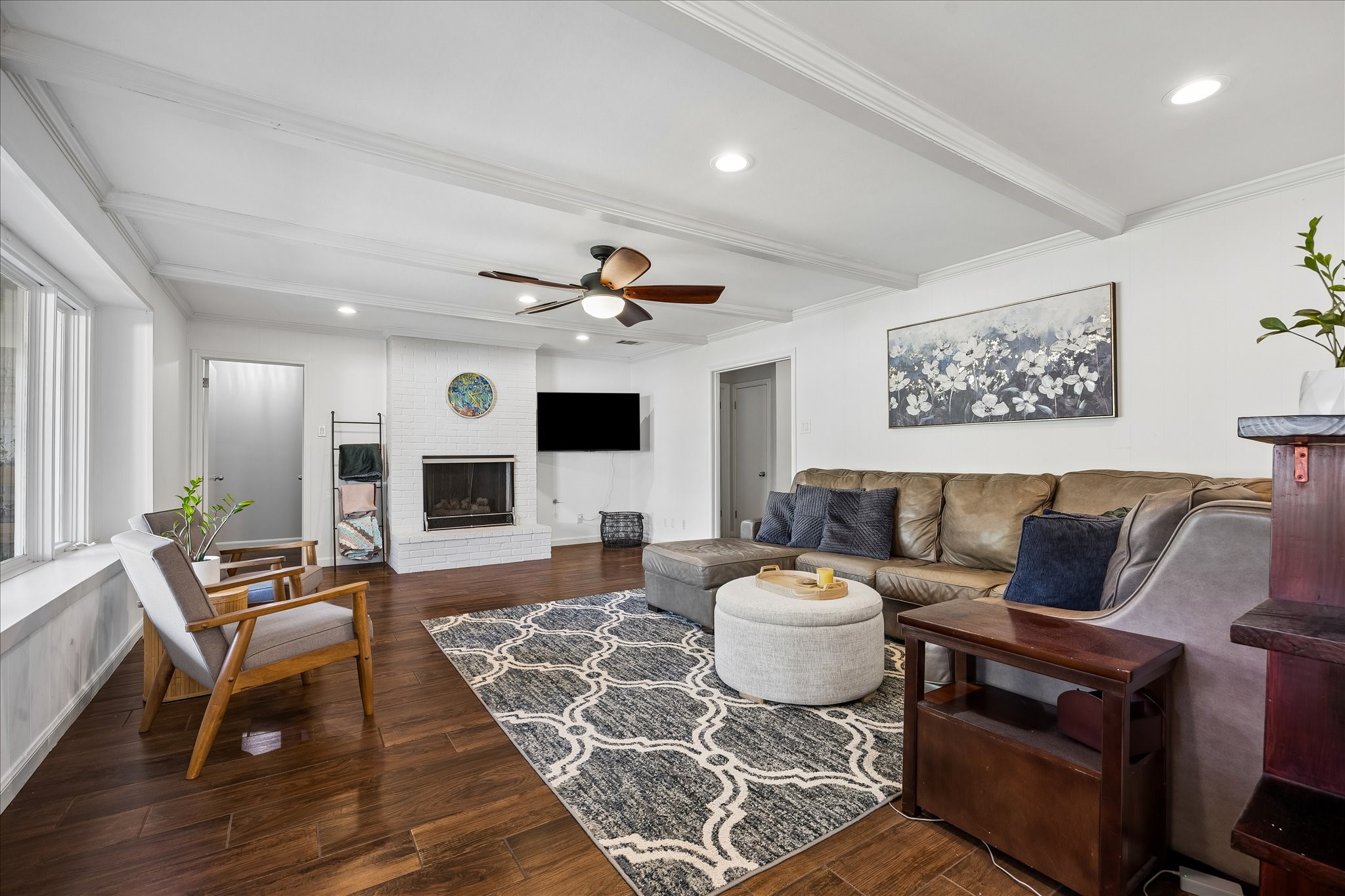 7626 Meadowvale Drive, Houston, TX 77063