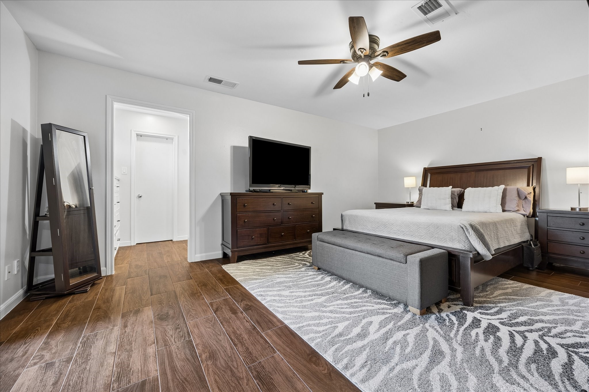 7626 Meadowvale Drive, Houston, TX 77063