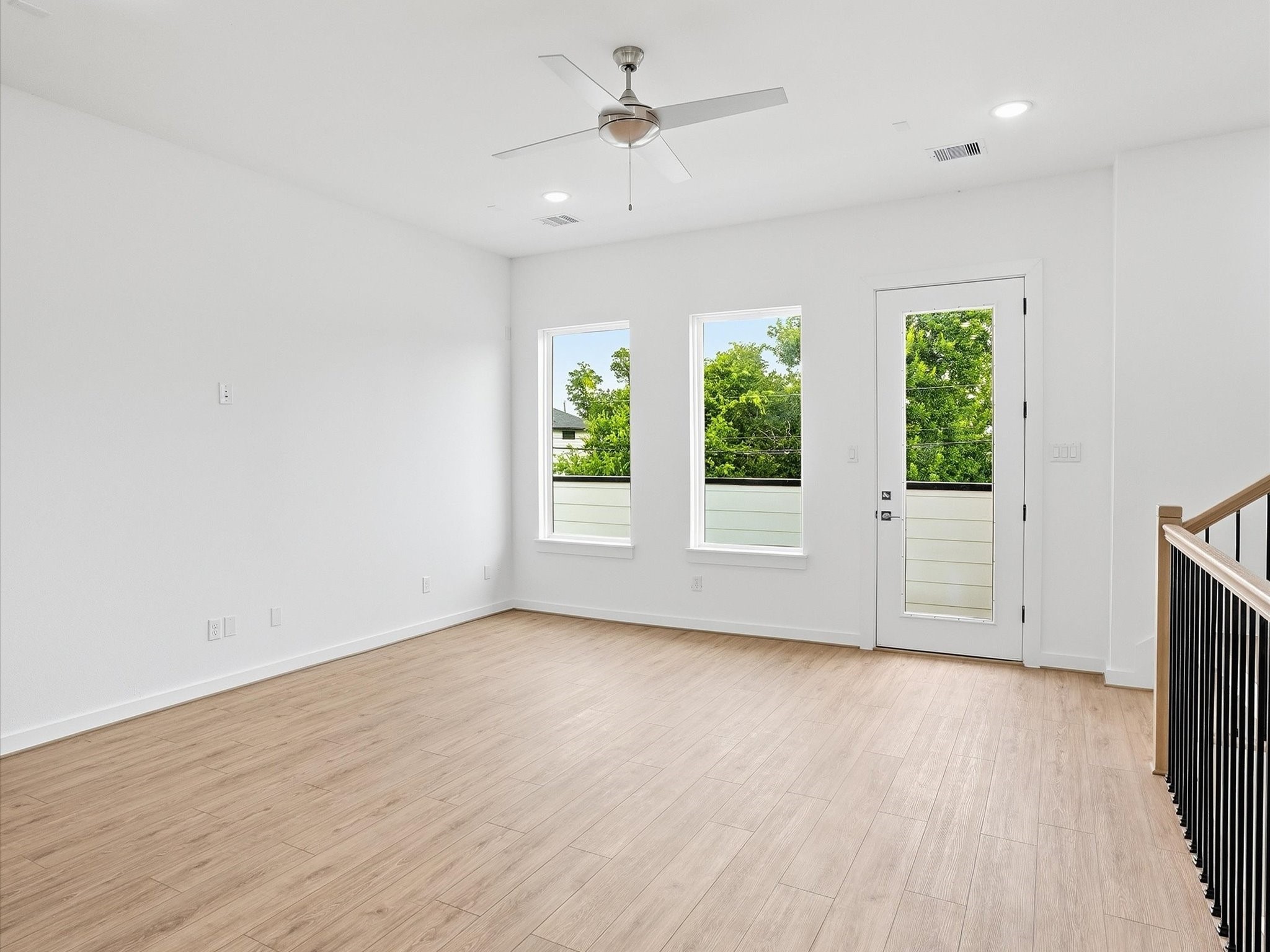 7451 LaSalette St, Houston, TX 77021