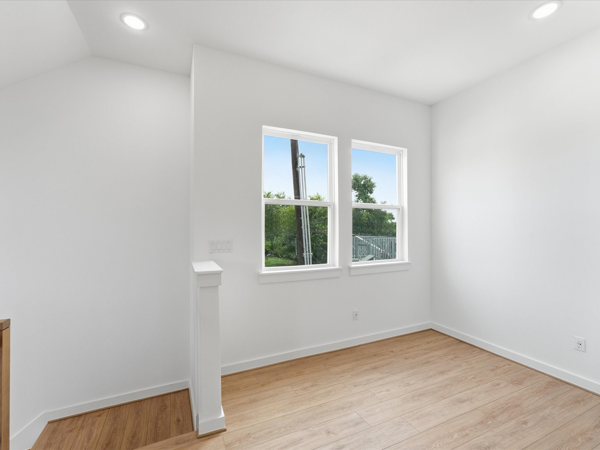 7451 LaSalette St, Houston, TX 77021