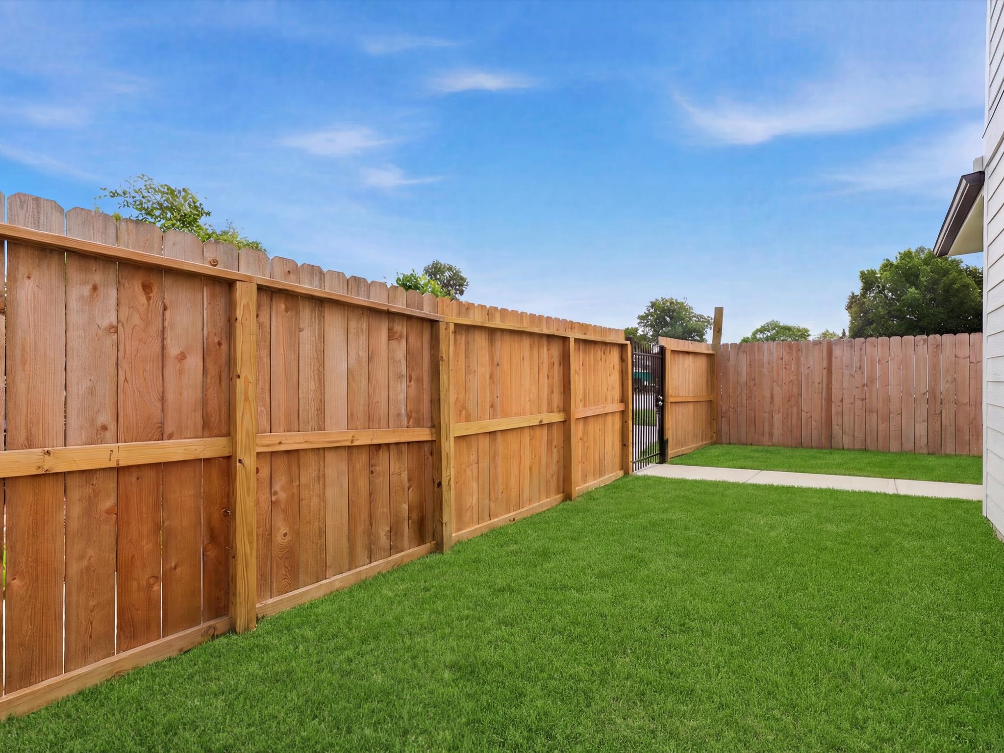 7451 LaSalette St, Houston, TX 77021