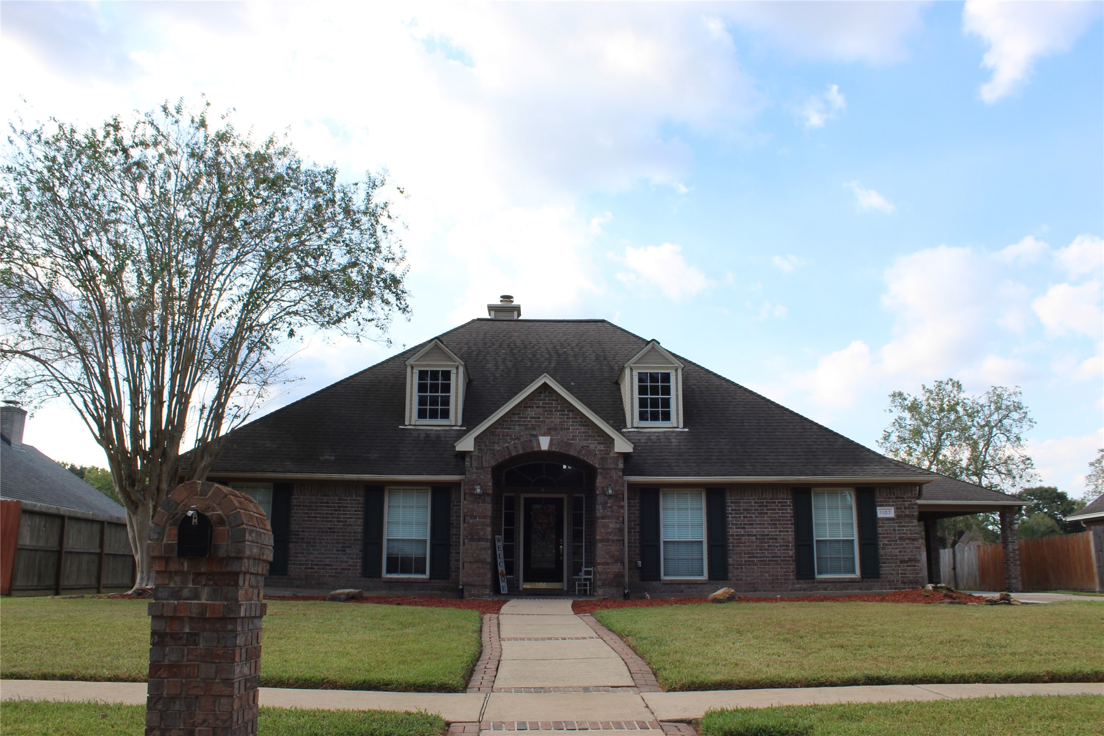 1107 Glenshannon Avenue, Friendswood, TX 77546