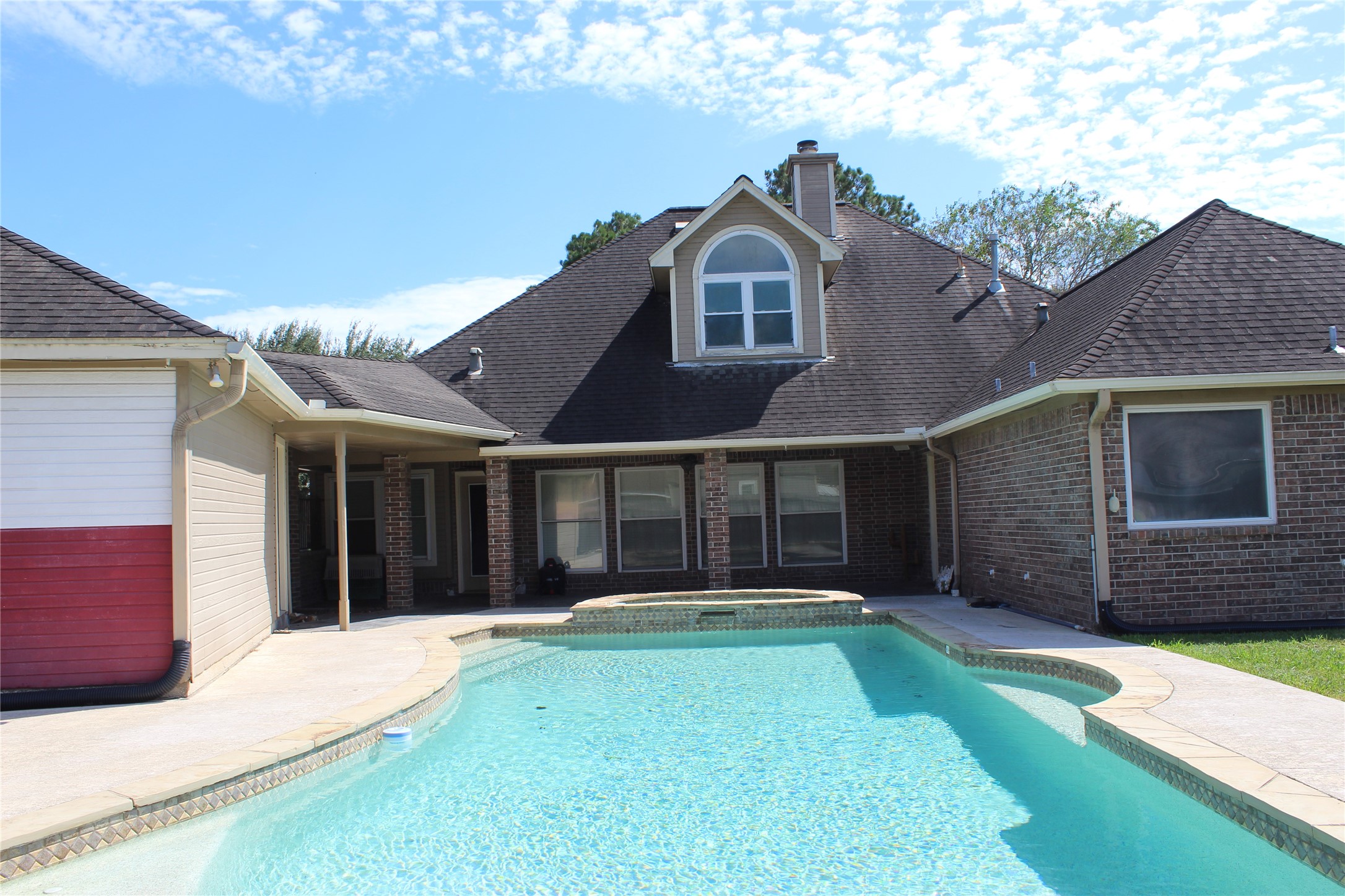 1107 Glenshannon Avenue, Friendswood, TX 77546