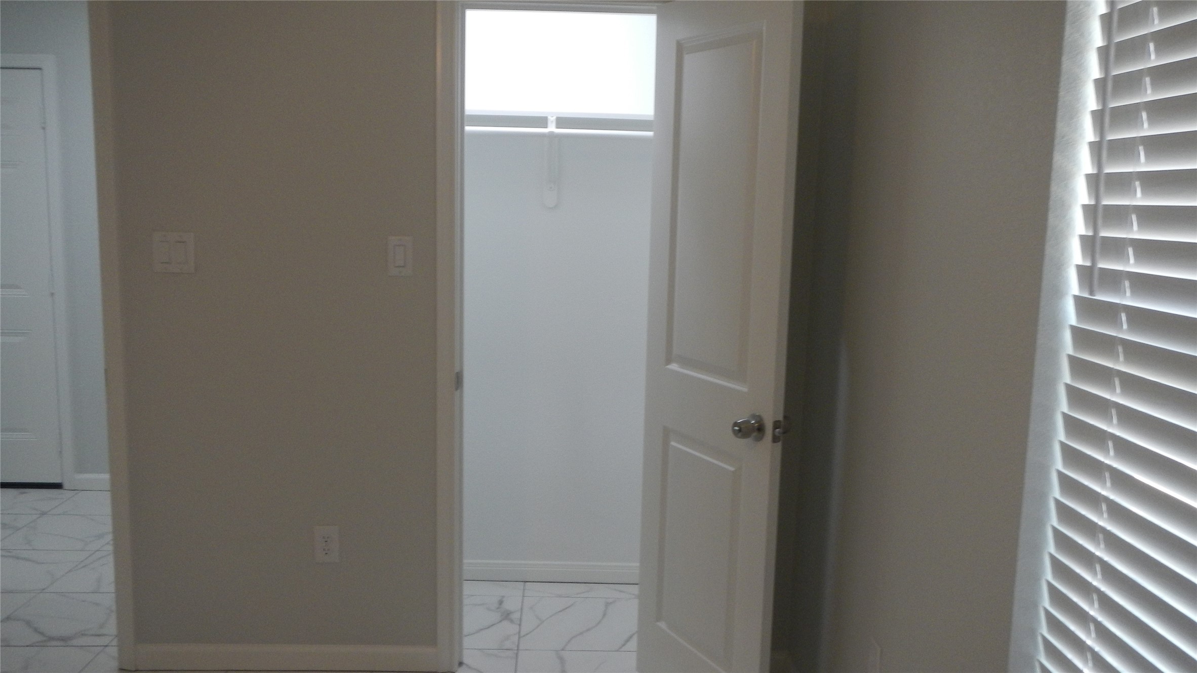 Walk in closets in all bedrooms