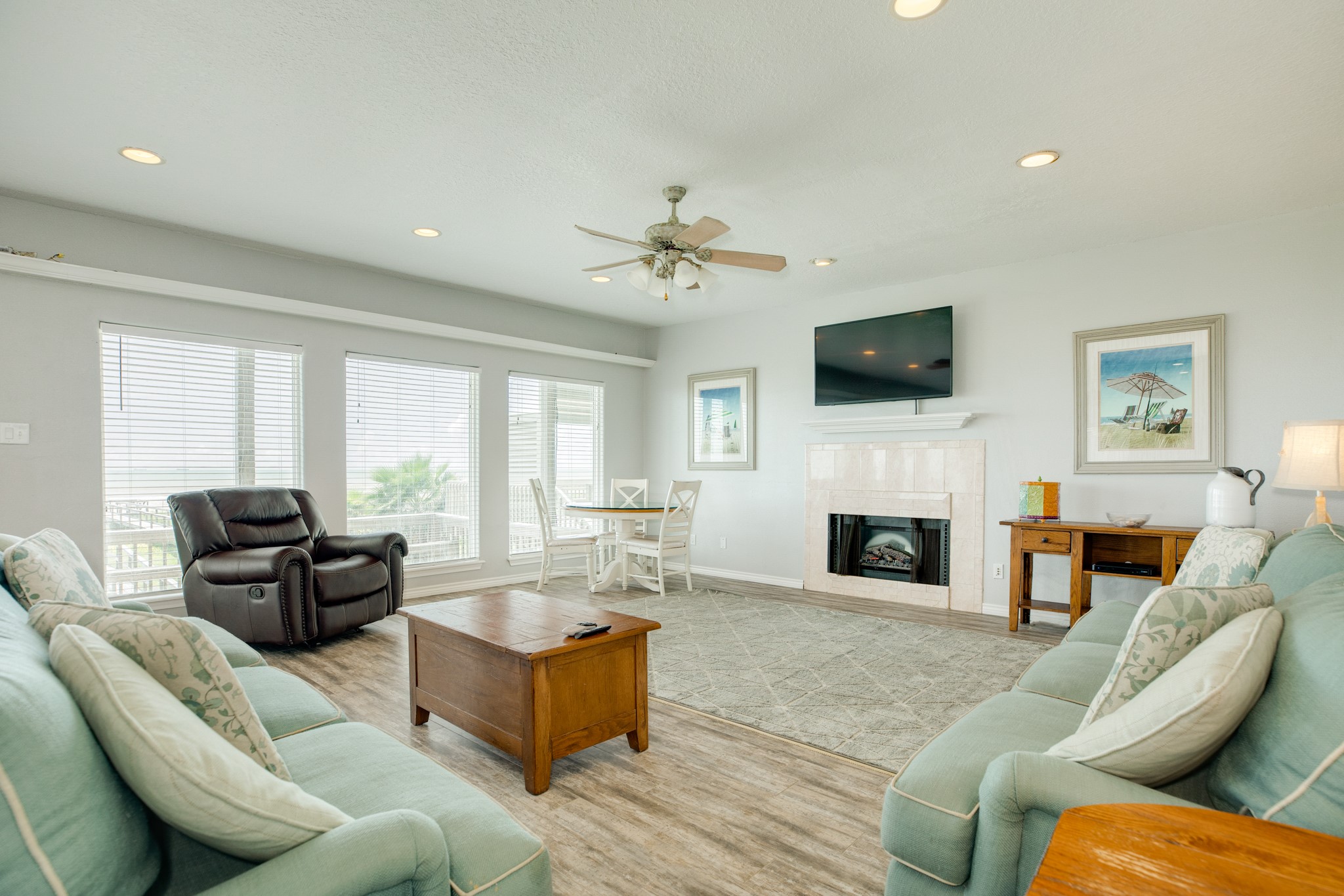 2402 Bluewater Highway, Surfside Beach, TX 77541