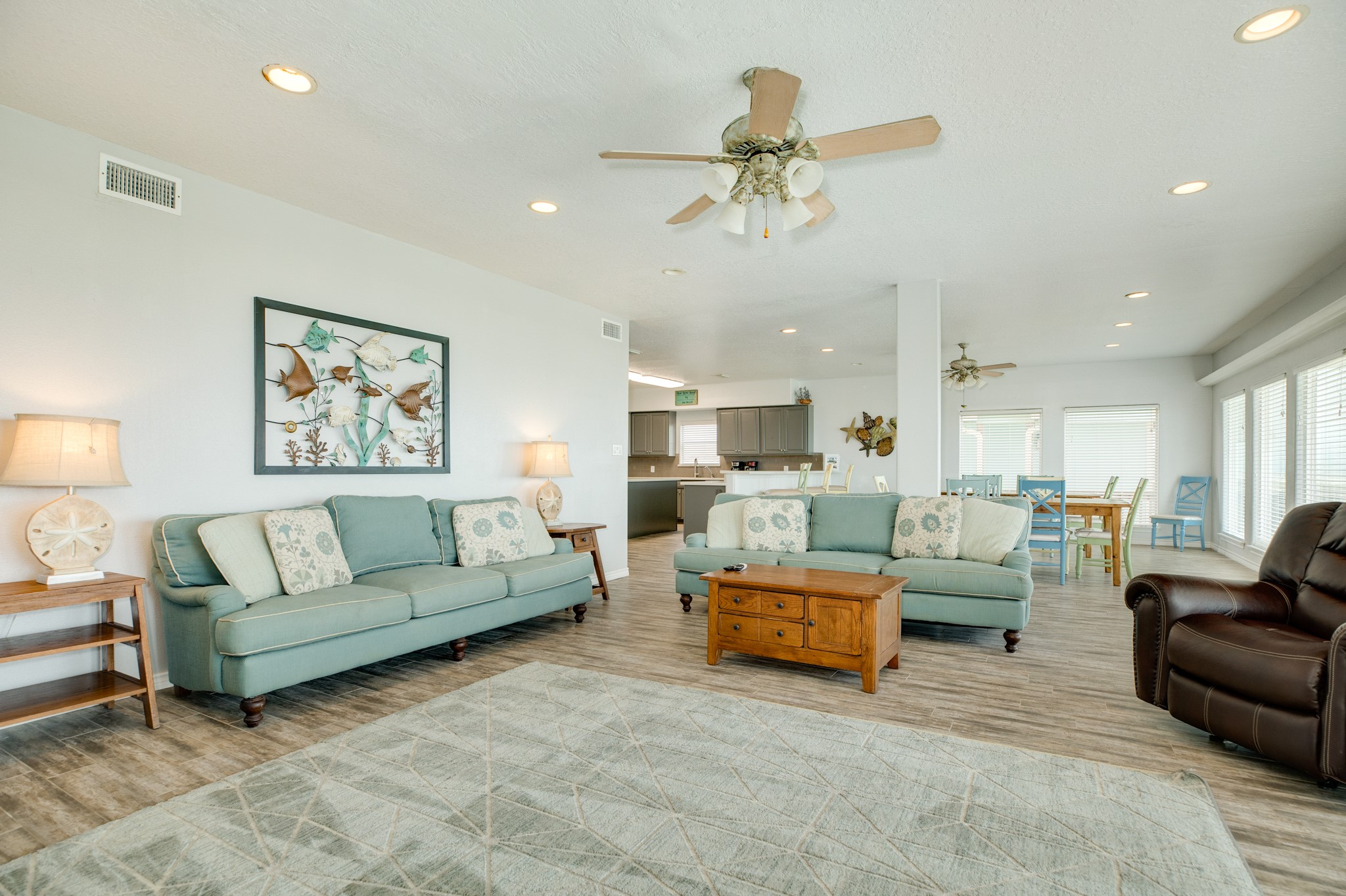 2402 Bluewater Highway, Surfside Beach, TX 77541