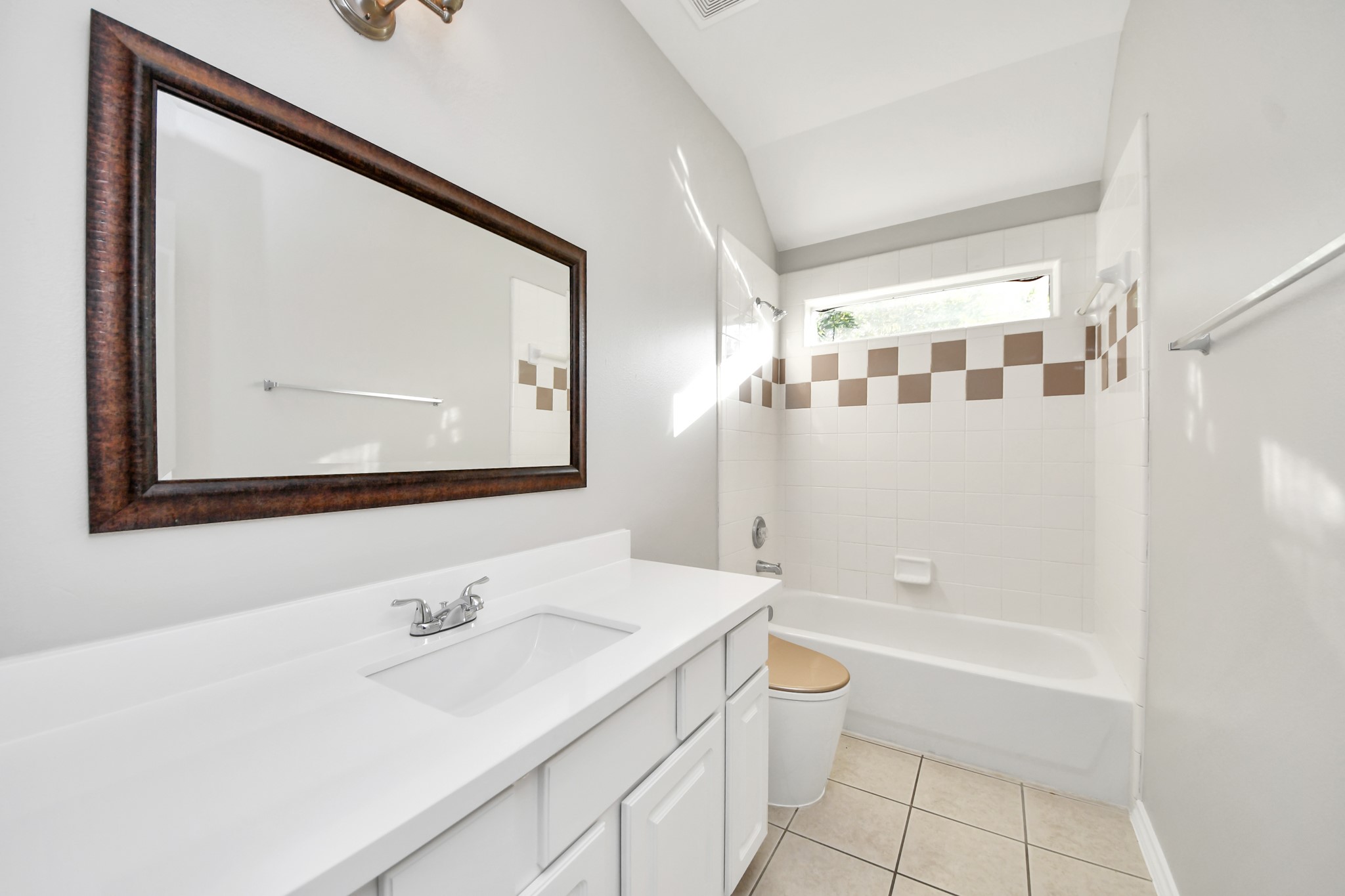 1422 Queens Bay Drive, Katy, TX 77494