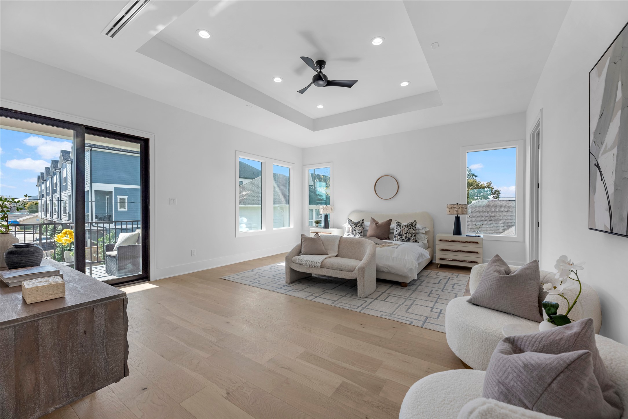 963 W 41st Street, Houston, TX 77018