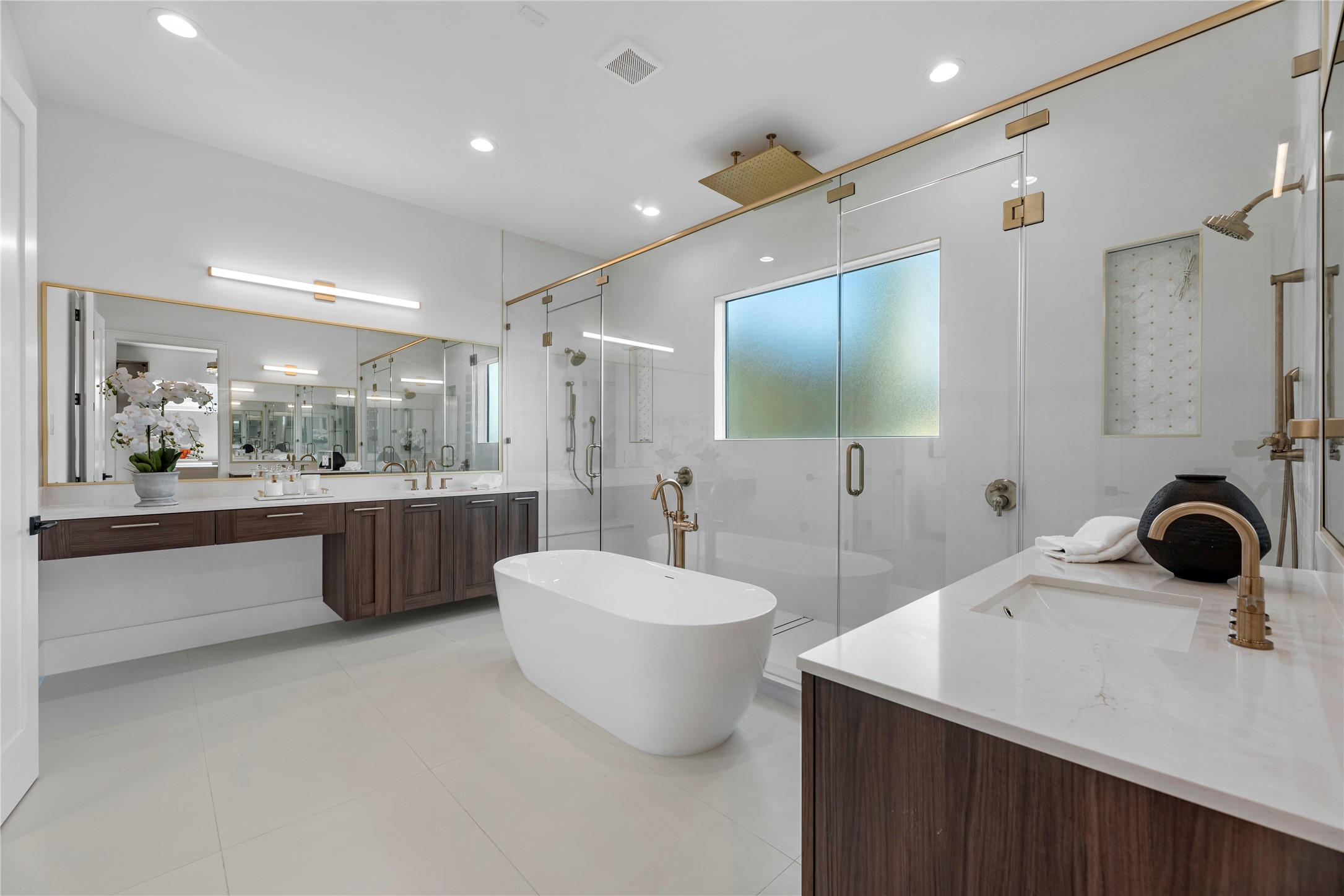 963 W 41st Street, Houston, TX 77018