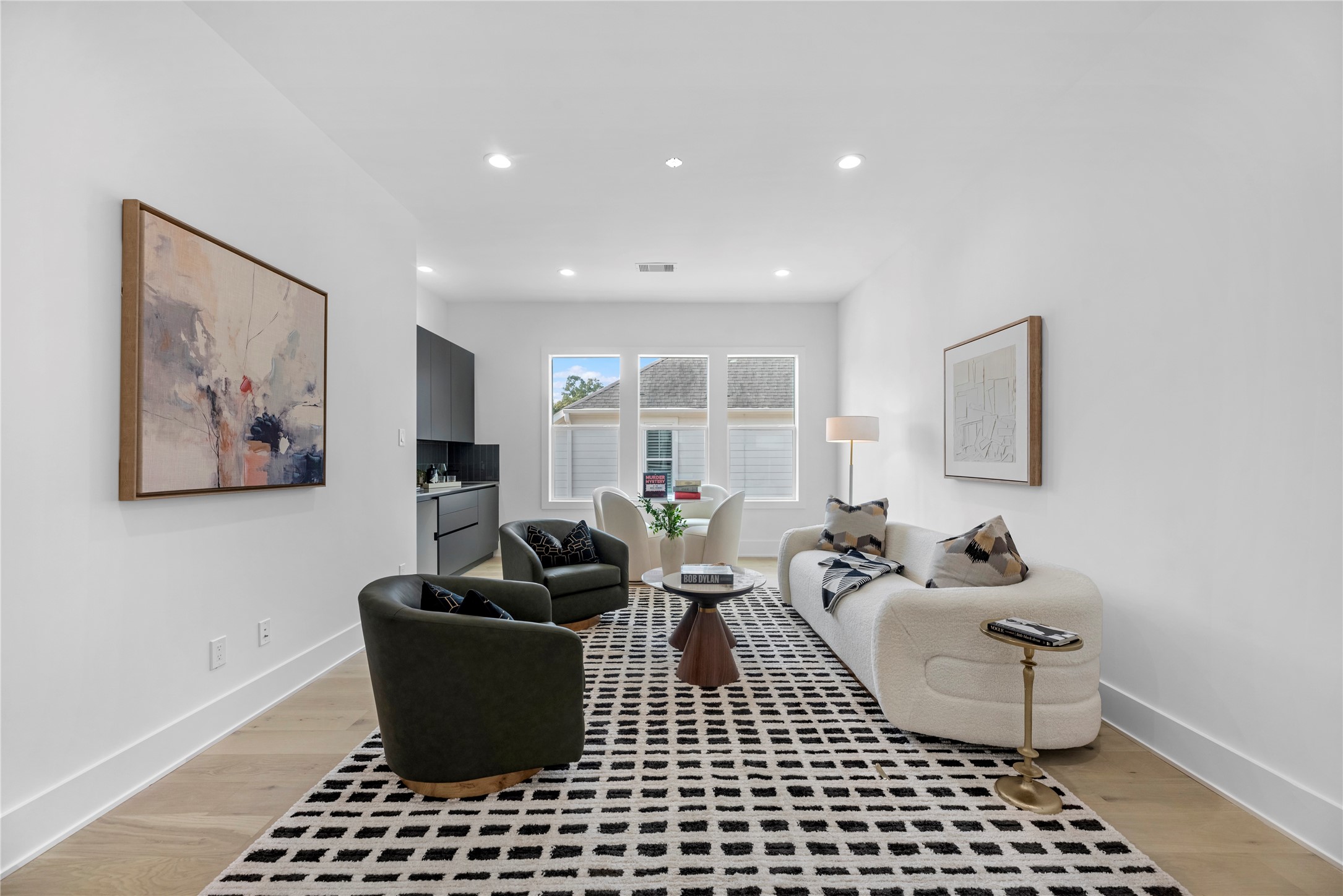 963 W 41st Street, Houston, TX 77018