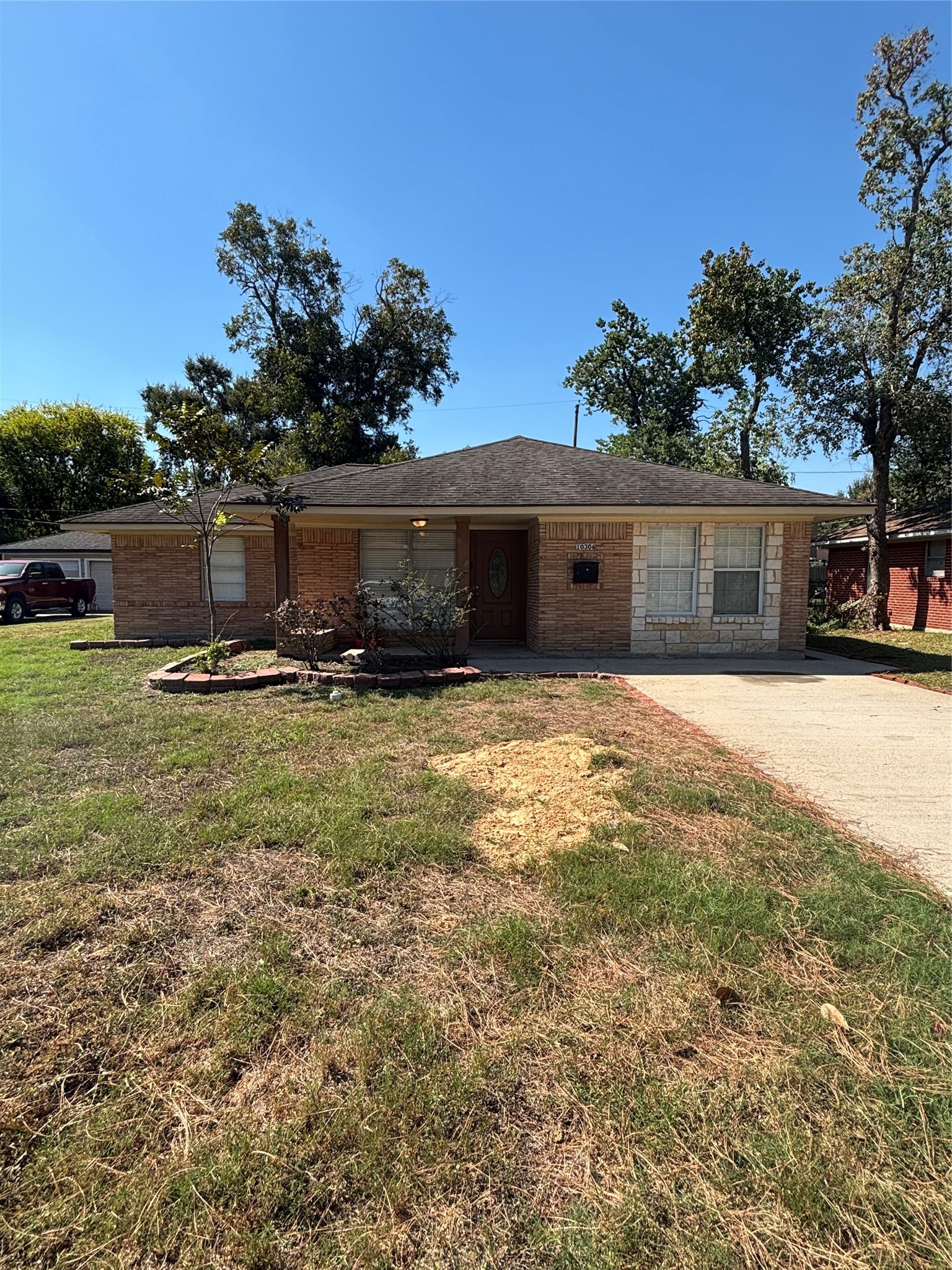 10306 Oboe Drive, Houston, TX 77025