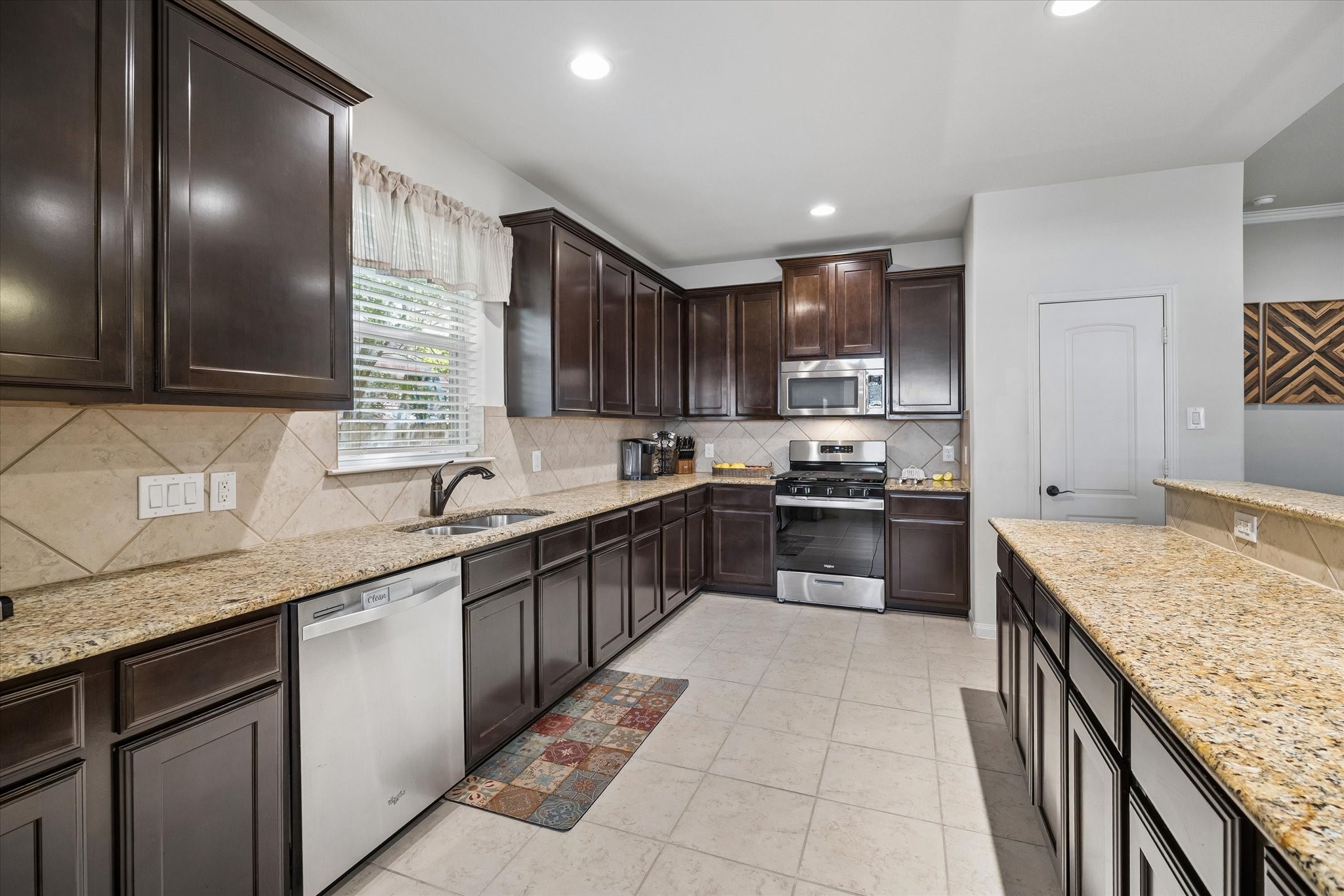 2005 Clatt Way, Conroe, TX 77301