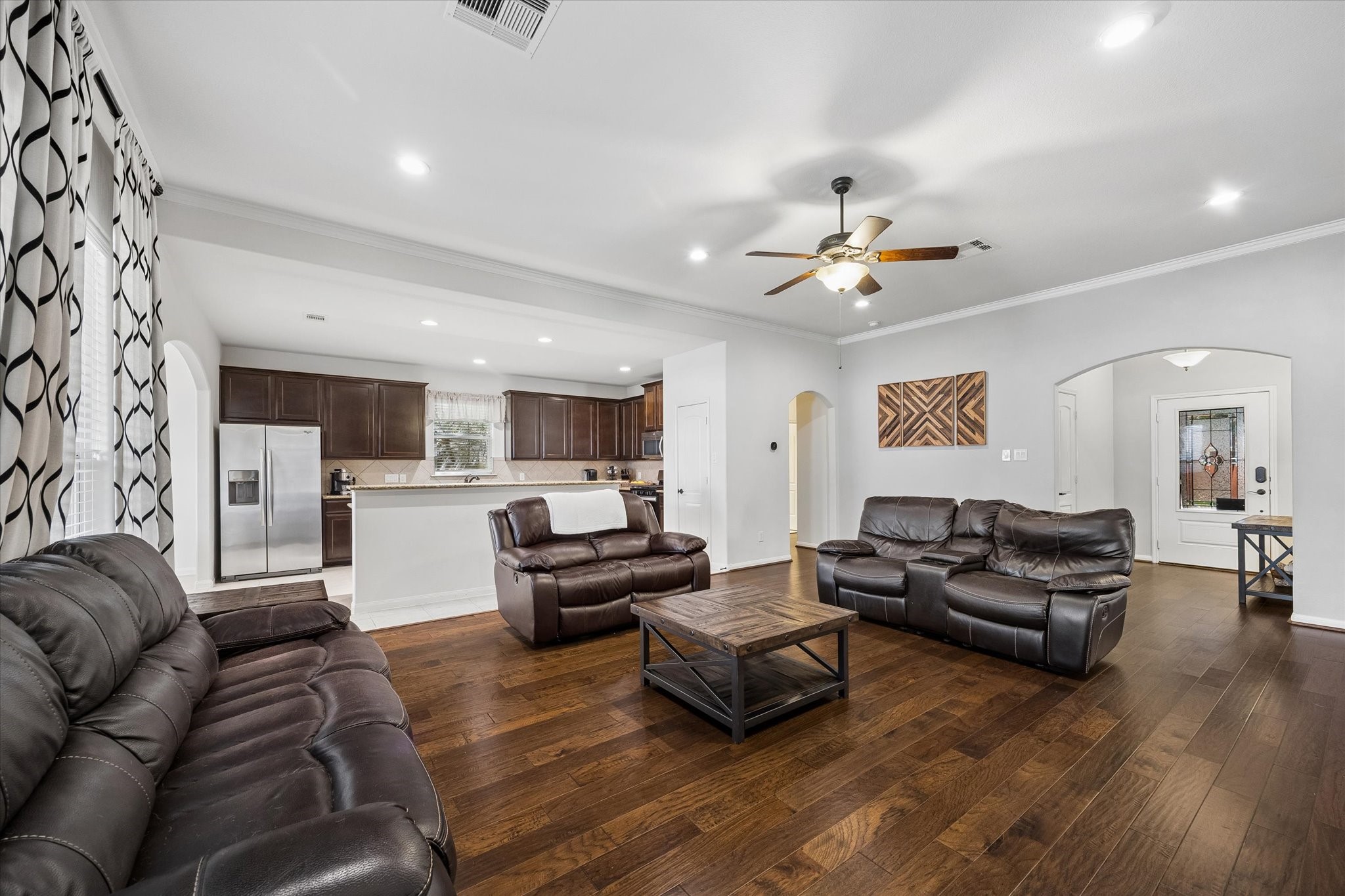 2005 Clatt Way, Conroe, TX 77301