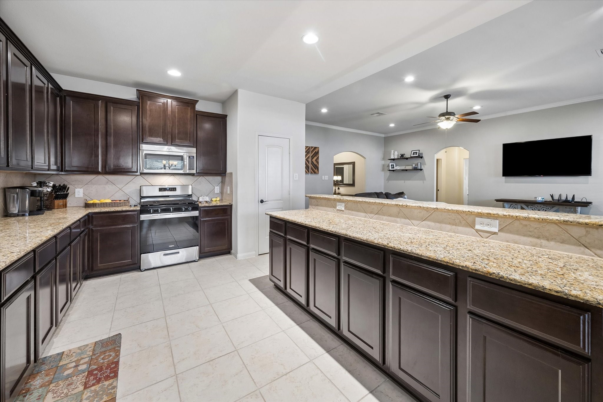 2005 Clatt Way, Conroe, TX 77301