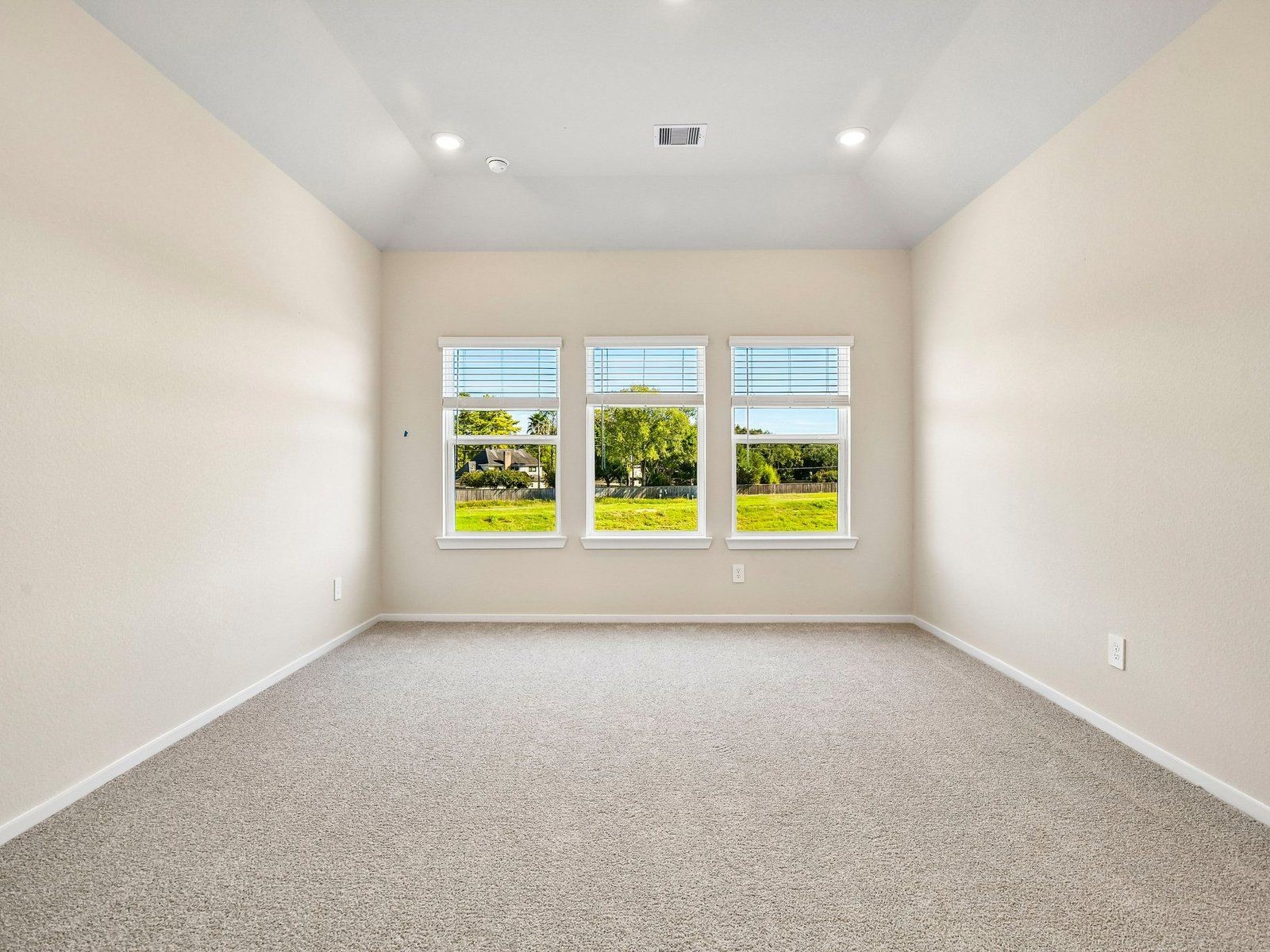 Photo is not of the actual home, but is an inspirational photo of builder's model home and nay depict options, furnishings, and/or decorator features that are not inlcluded.